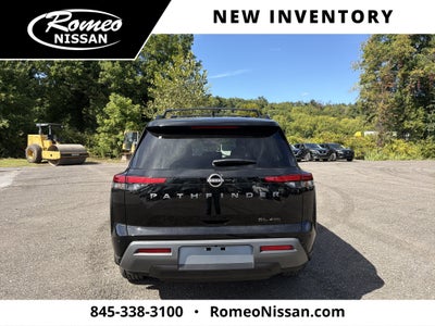 2026 Nissan Pathfinder SL
