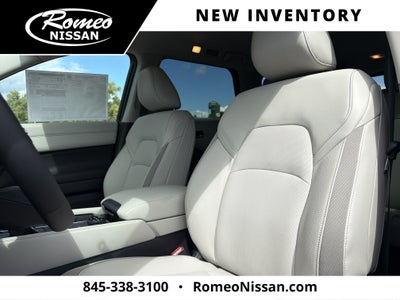 2026 Nissan Pathfinder SL
