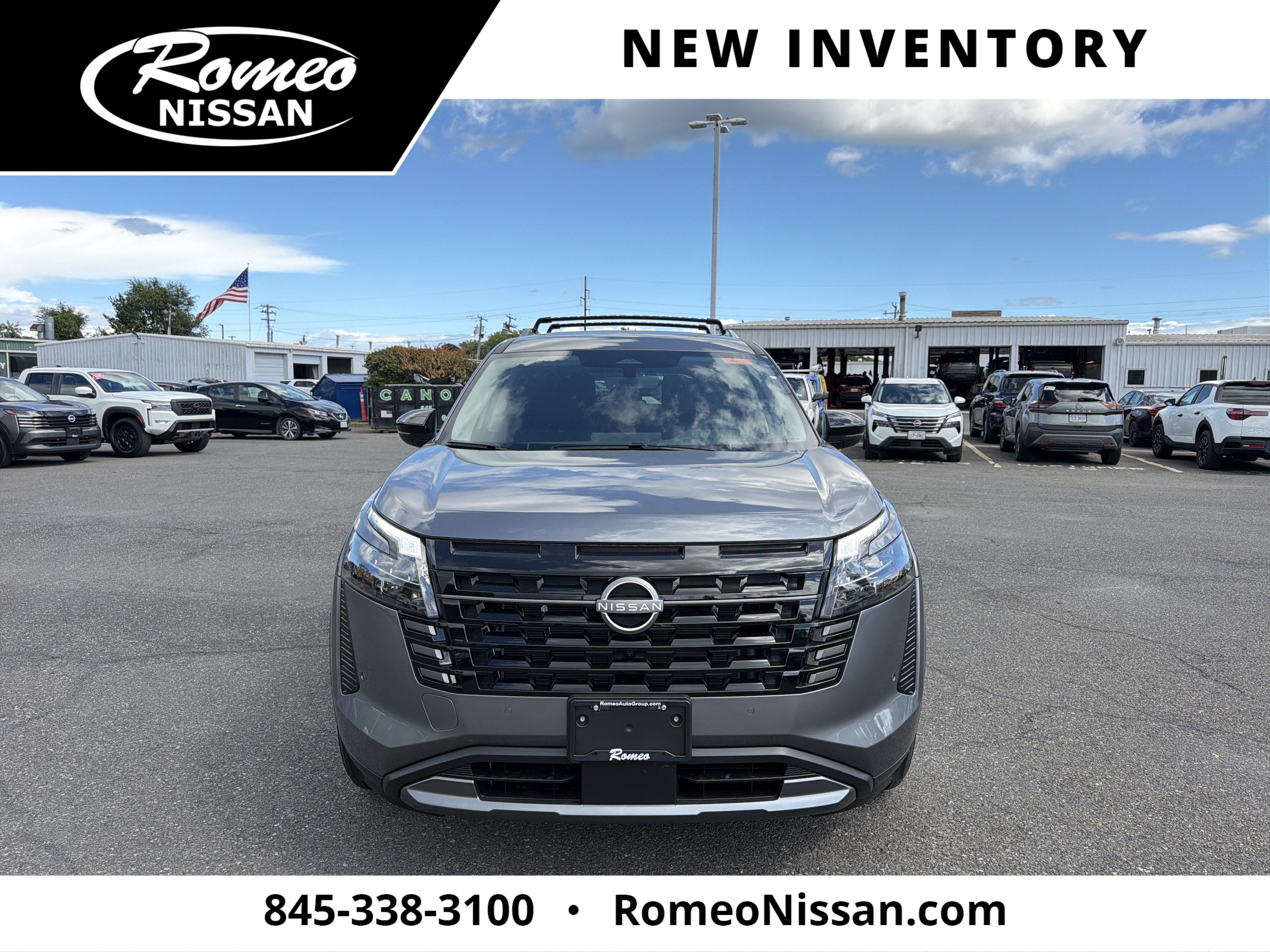 2026 Nissan Pathfinder SL