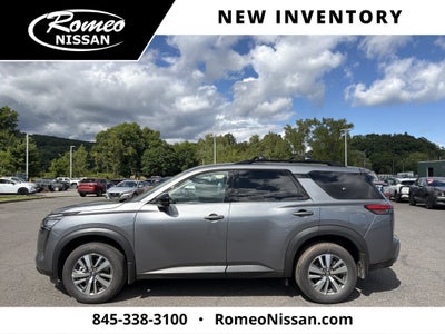2026 Nissan Pathfinder SL