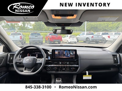 2026 Nissan Pathfinder SL