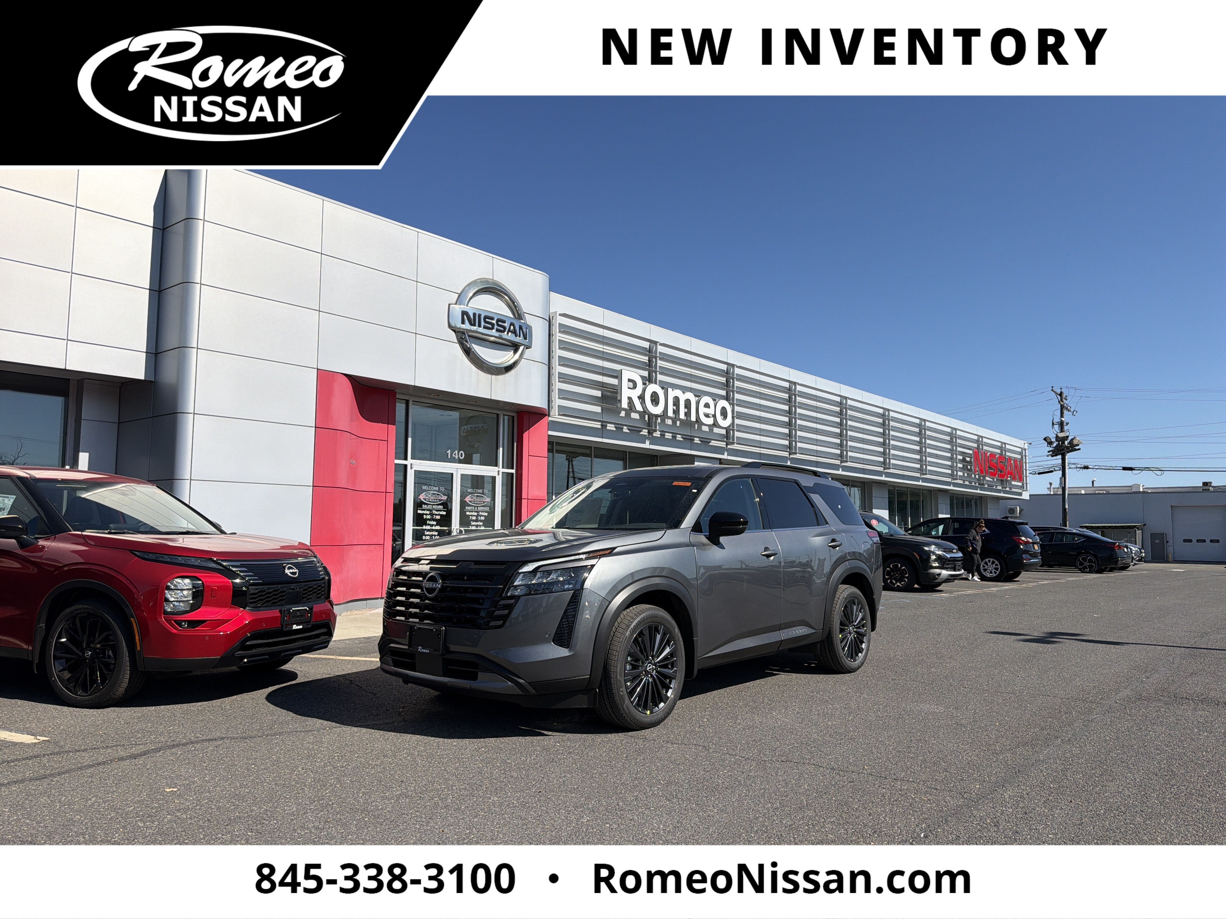 2026 Nissan Pathfinder SL