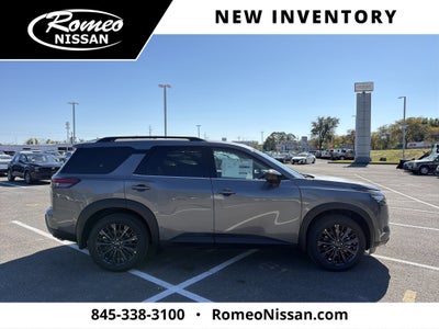 2026 Nissan Pathfinder SL