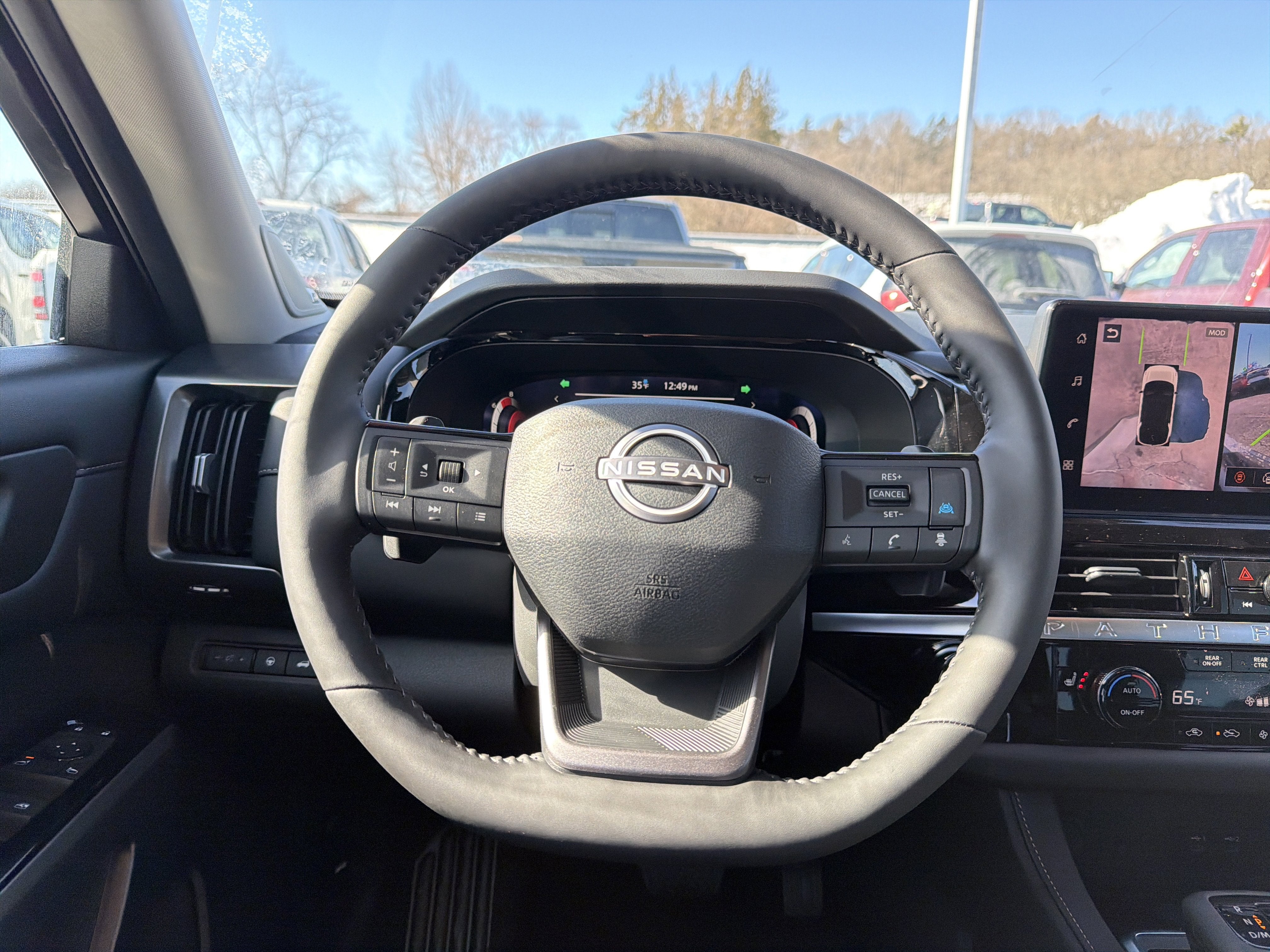 2026 Nissan Pathfinder SL