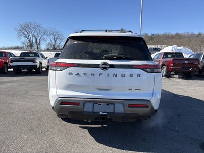 2026 Nissan Pathfinder SL