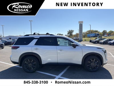2026 Nissan Pathfinder SL