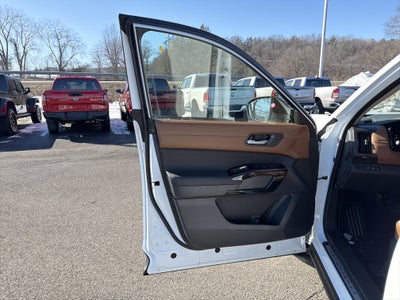 2026 Nissan Pathfinder Platinum