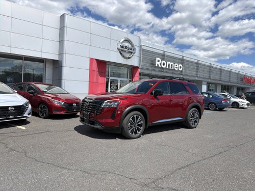 2026 Nissan Pathfinder Platinum