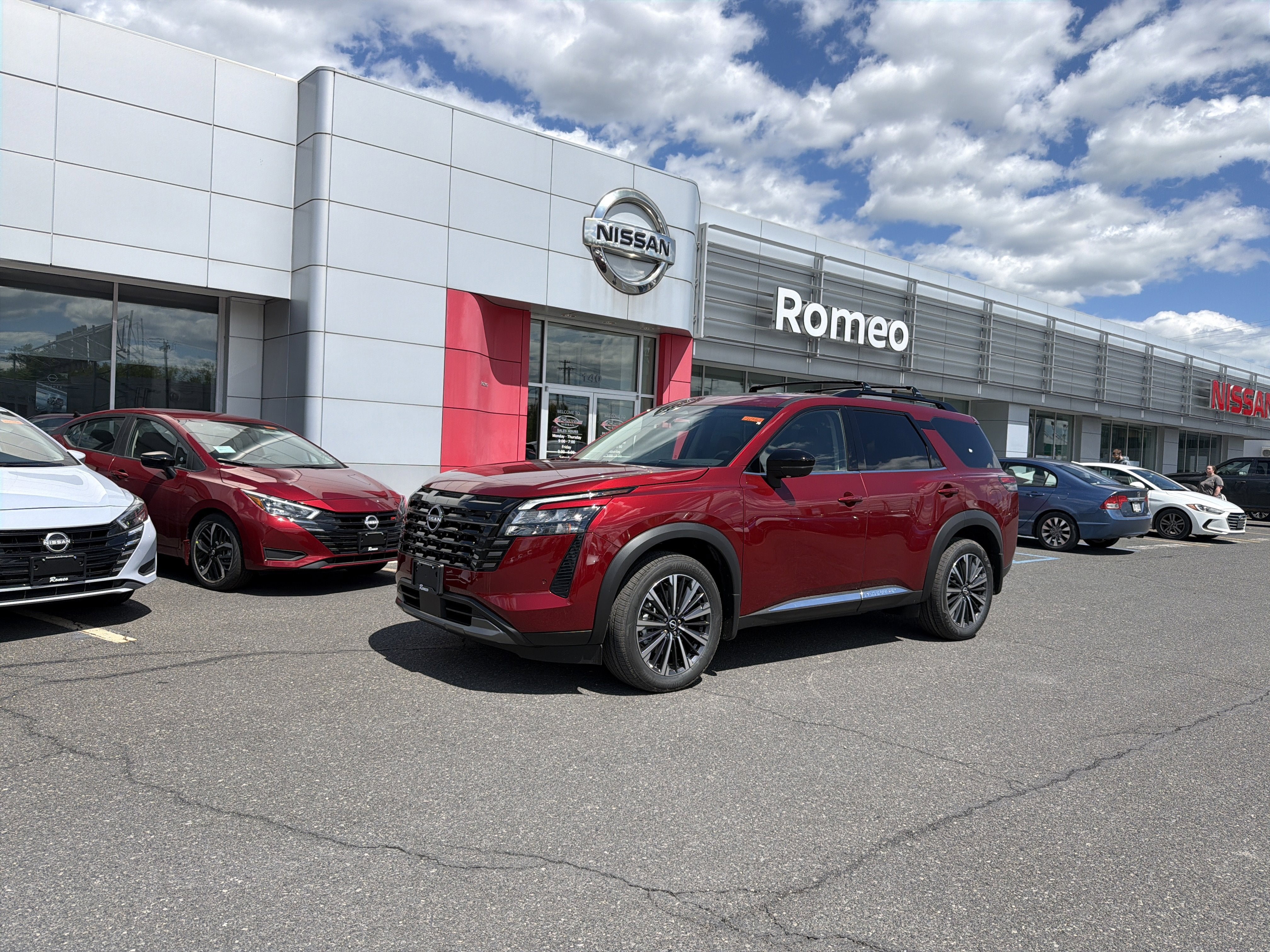 2026 Nissan Pathfinder Platinum