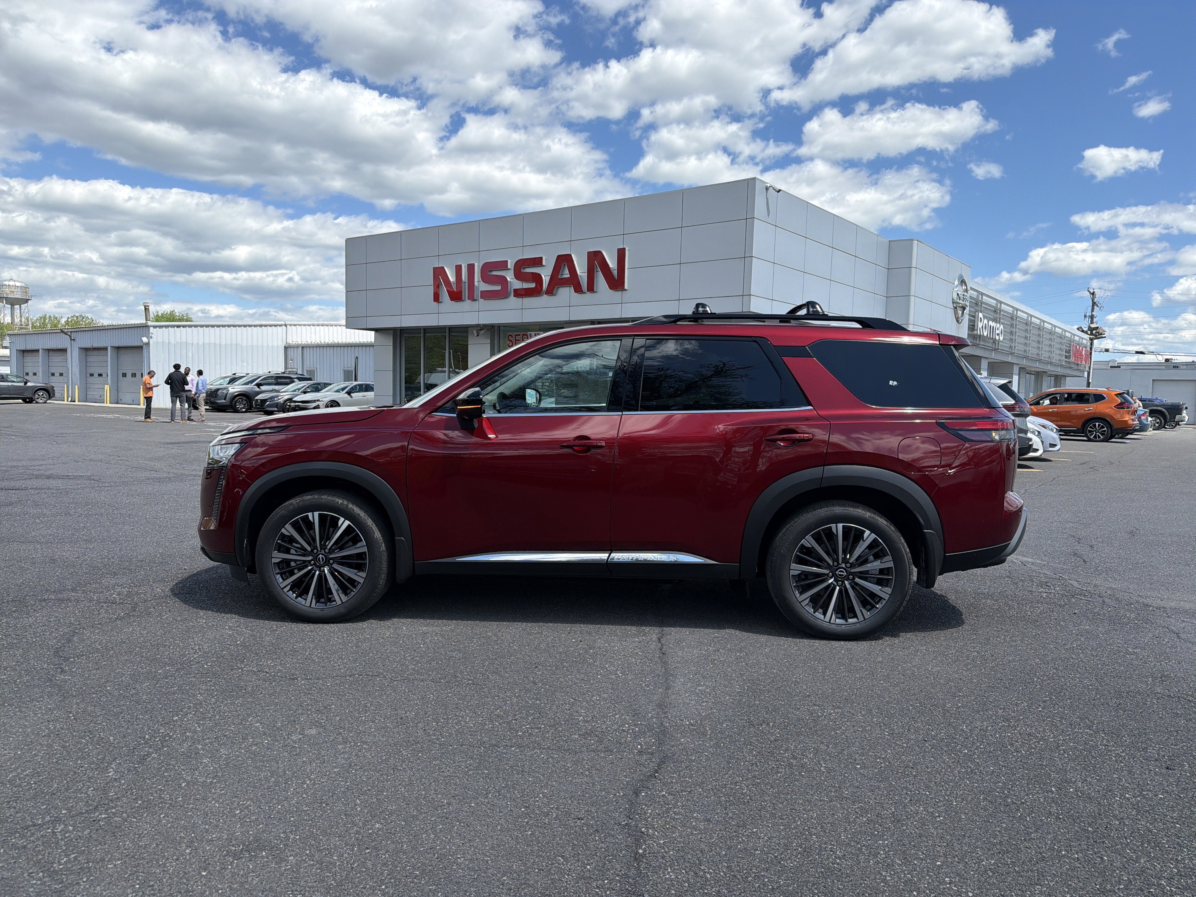 2026 Nissan Pathfinder Platinum