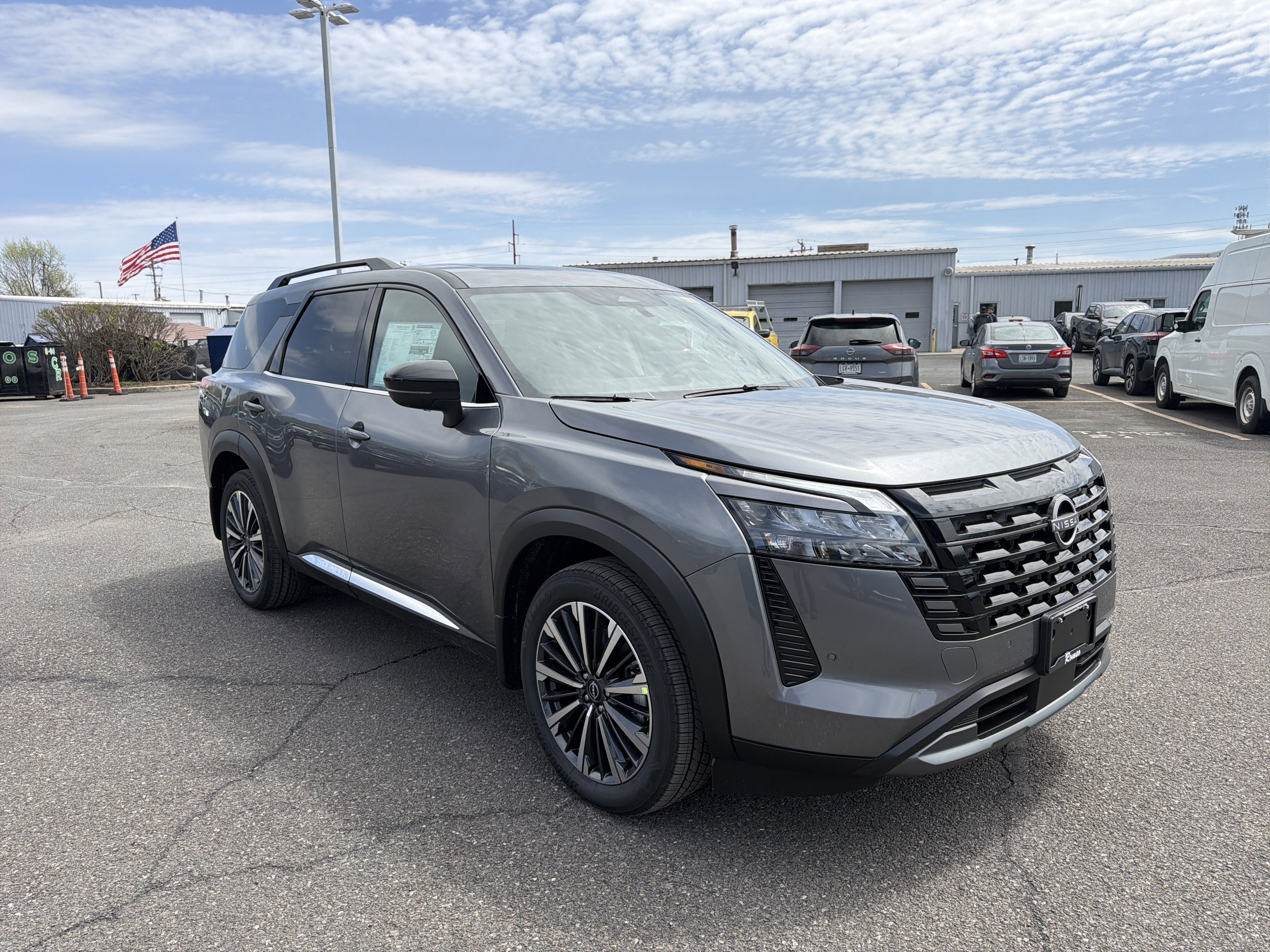 2026 Nissan Pathfinder Platinum