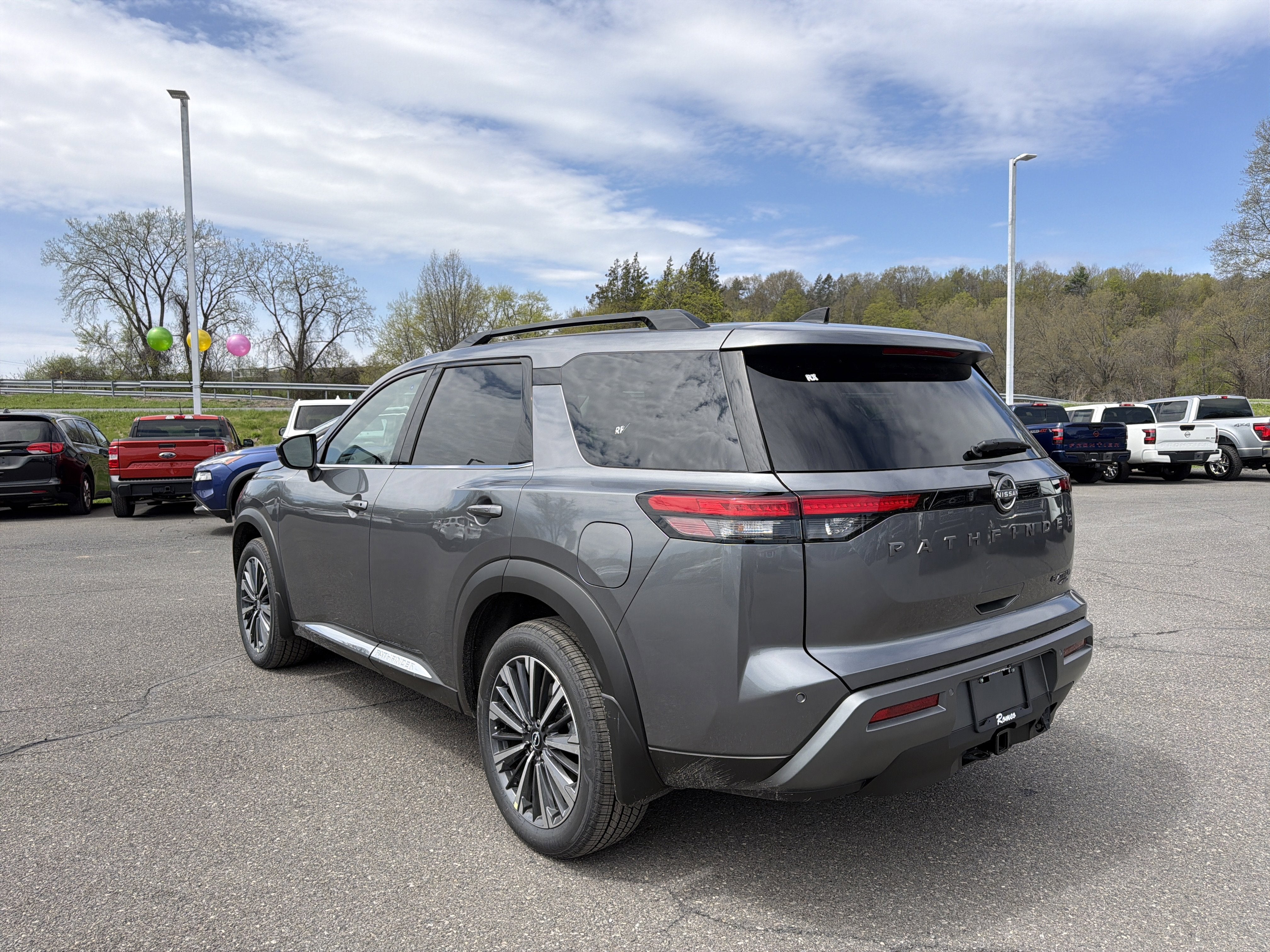 2026 Nissan Pathfinder Platinum