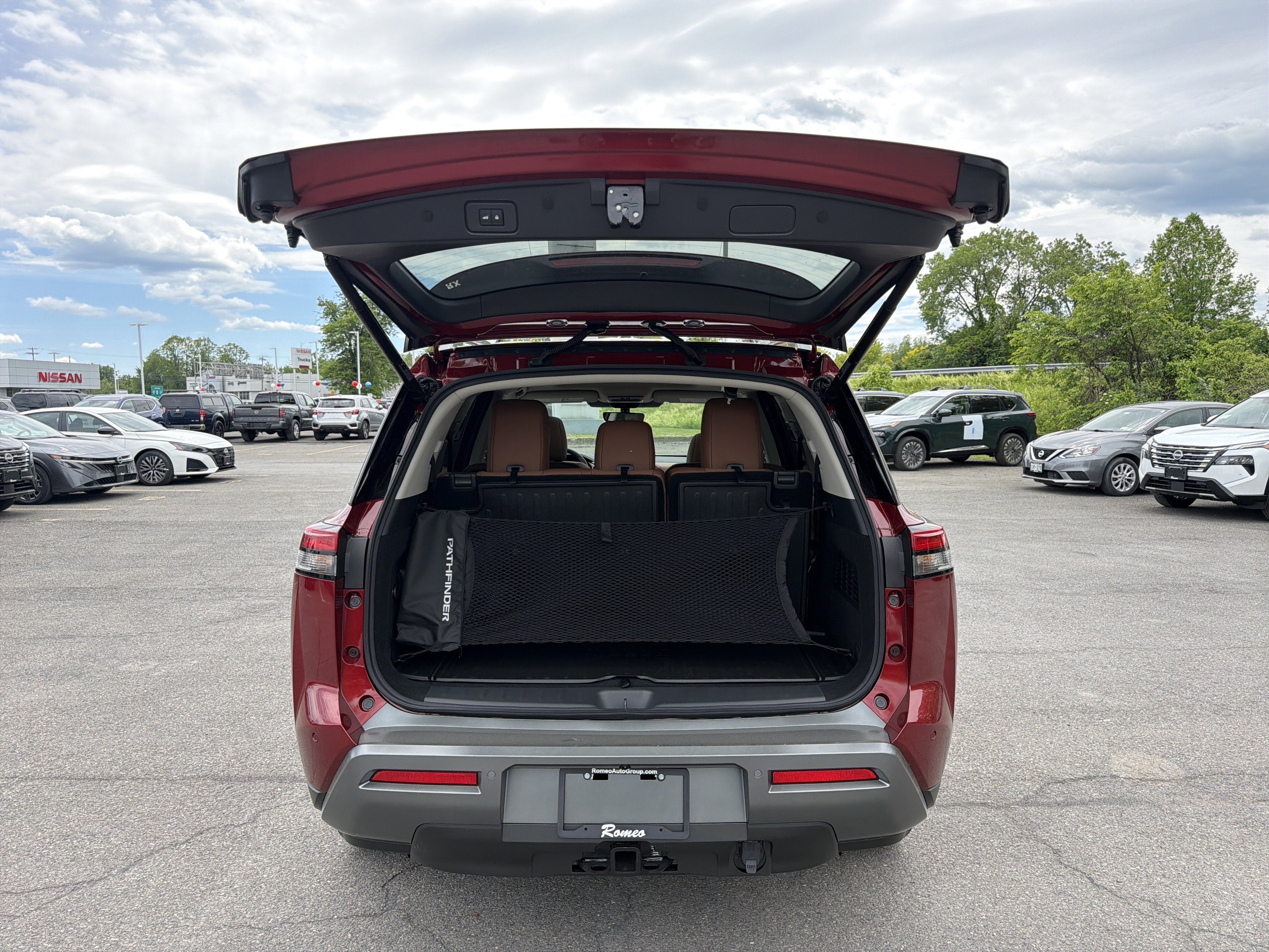 2026 Nissan Pathfinder Platinum