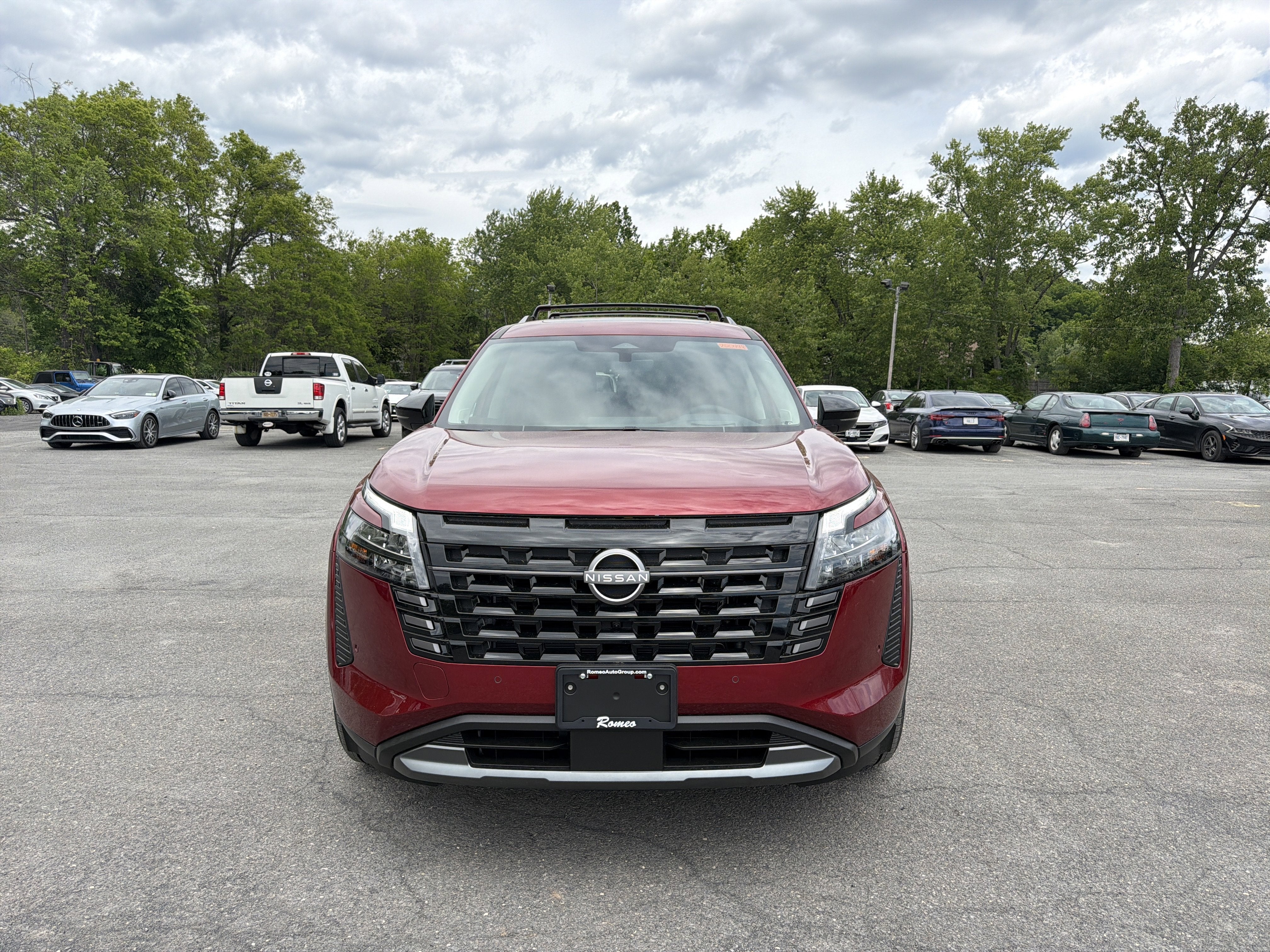 2026 Nissan Pathfinder Platinum
