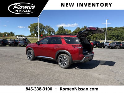 2026 Nissan Pathfinder Platinum