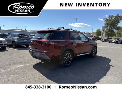 2026 Nissan Pathfinder Platinum
