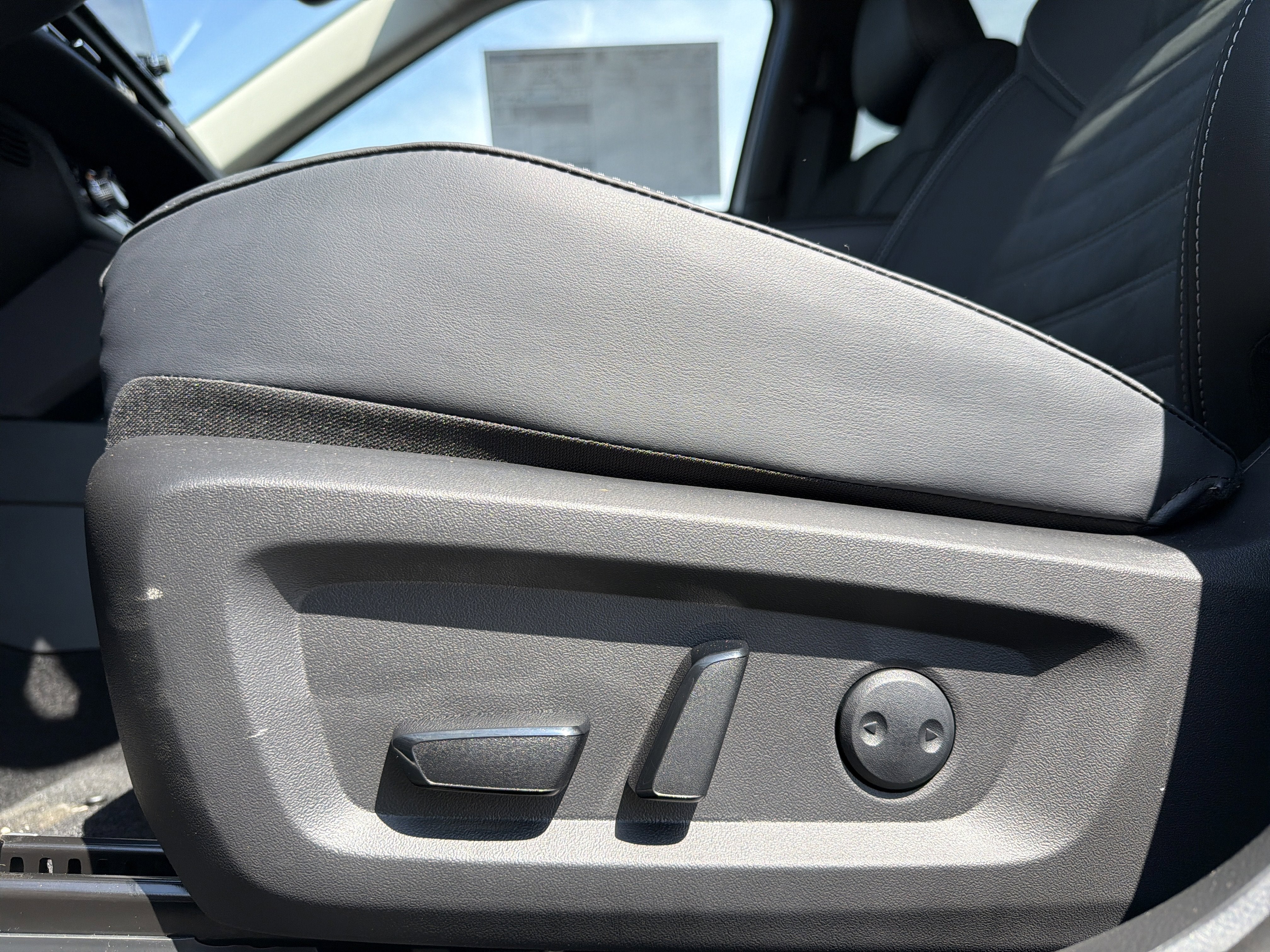 2026 Nissan Rogue Plug-In Hybrid SL