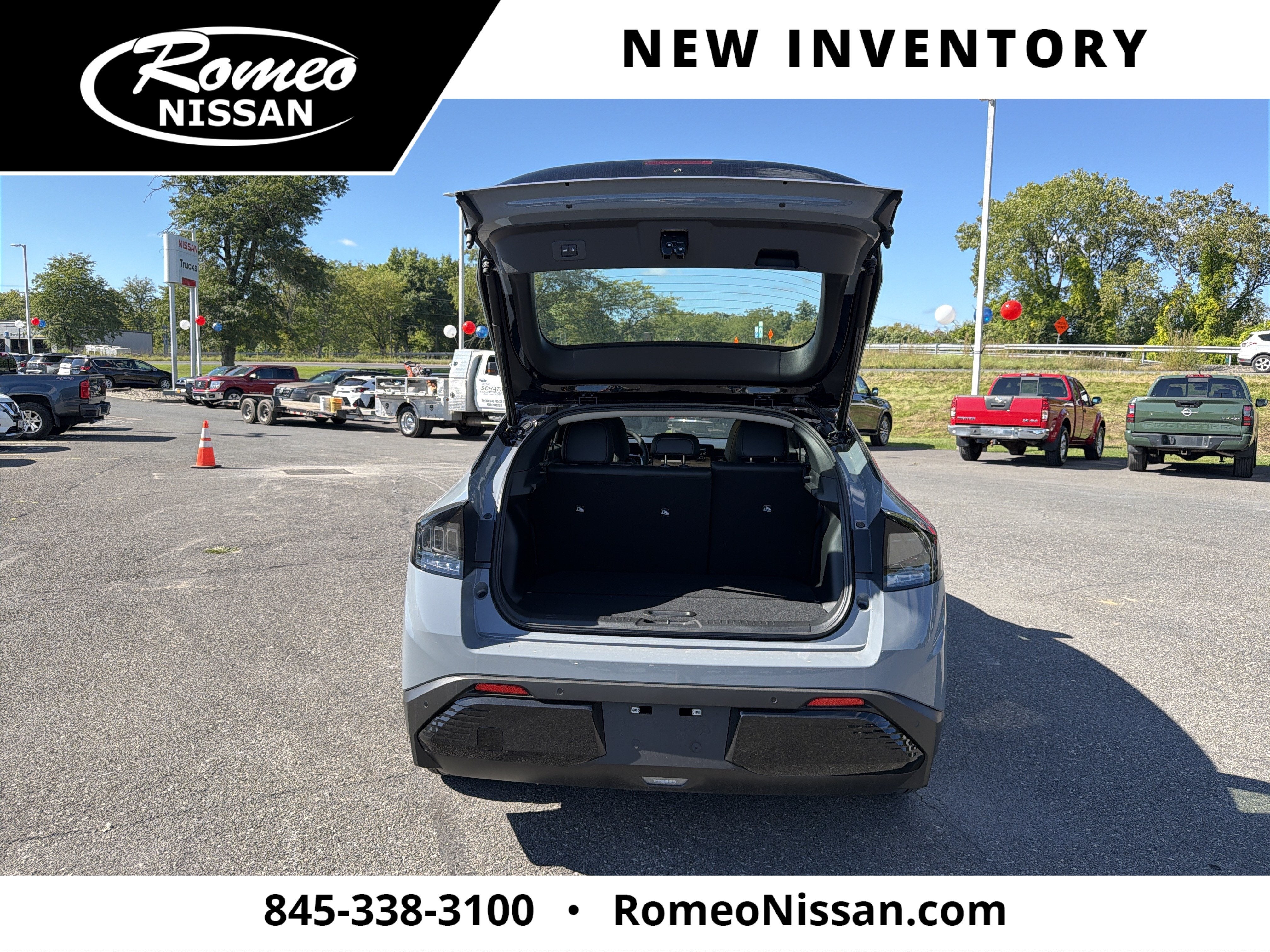 2026 Nissan LEAF PLATINUM+