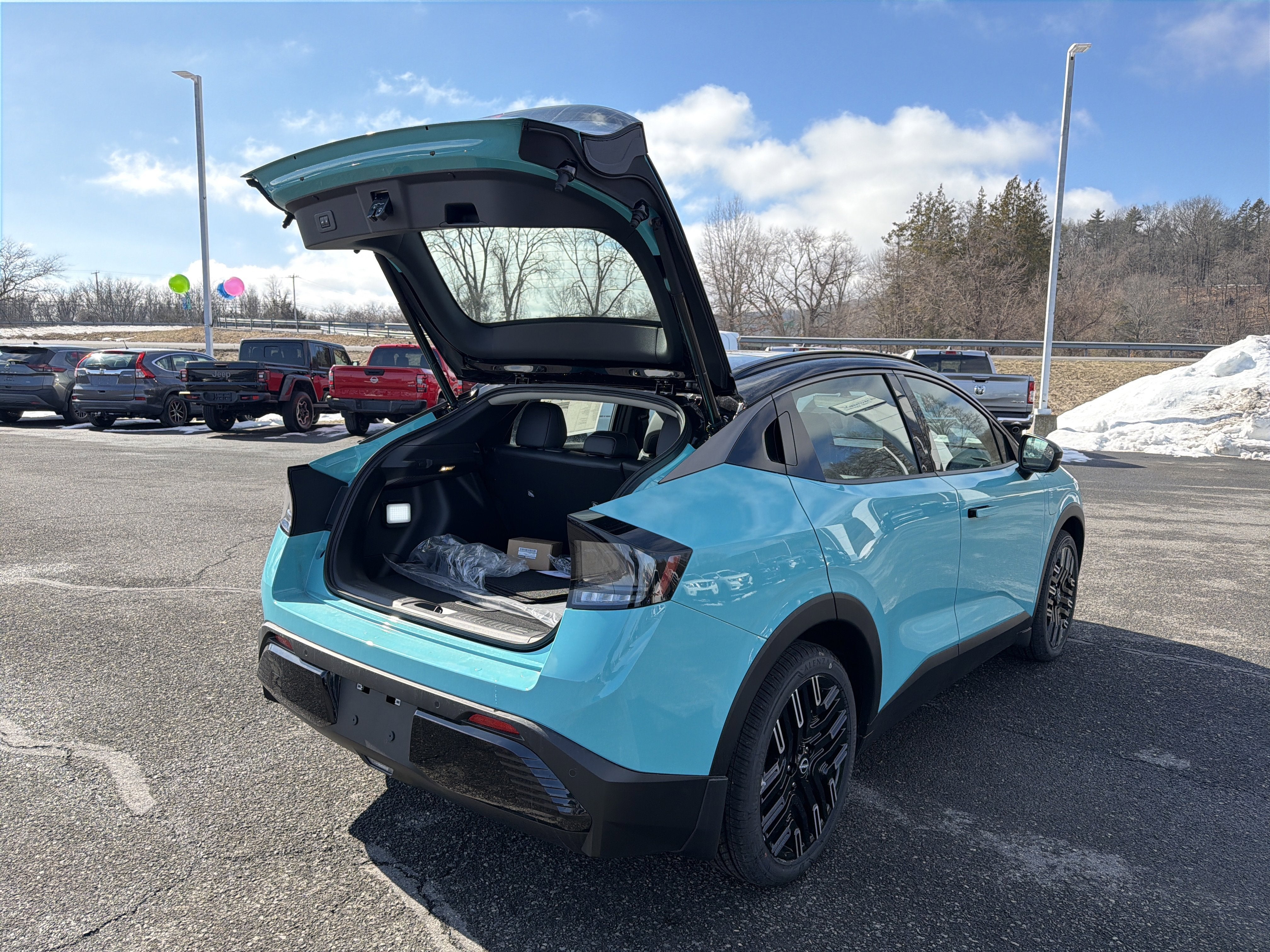 2026 Nissan LEAF PLATINUM+