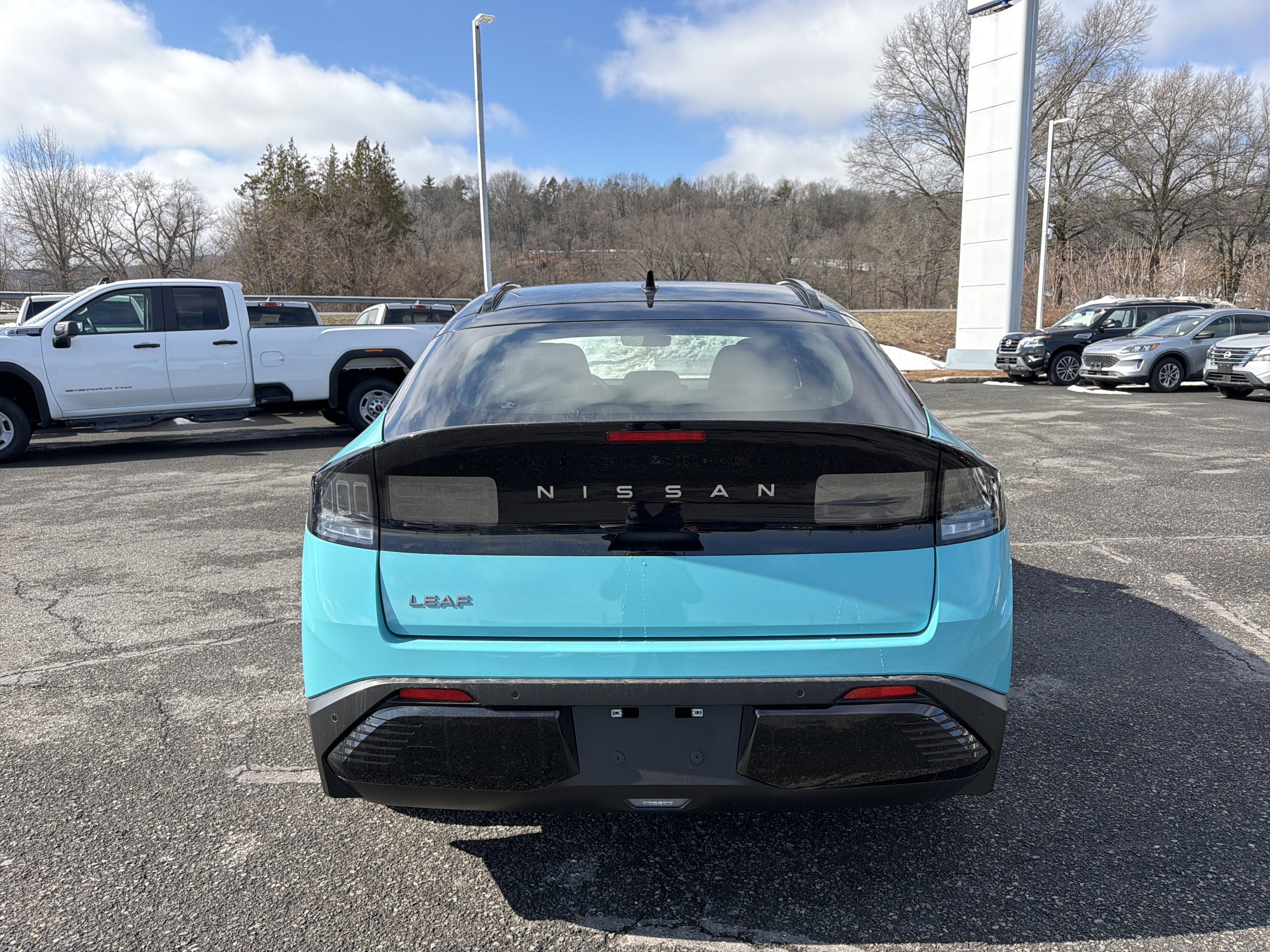 2026 Nissan LEAF PLATINUM+