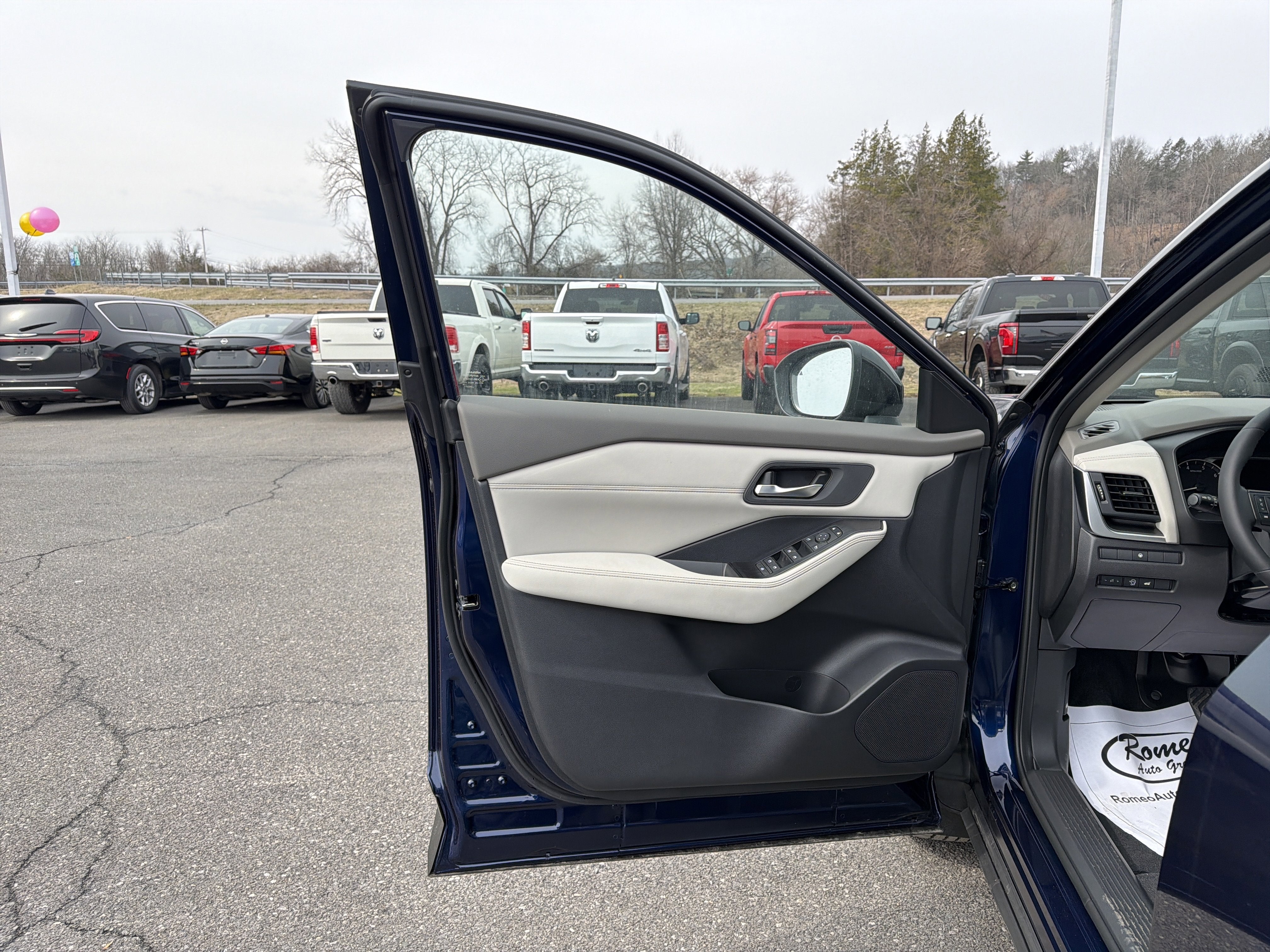 2026 Nissan Rogue Dark Armor