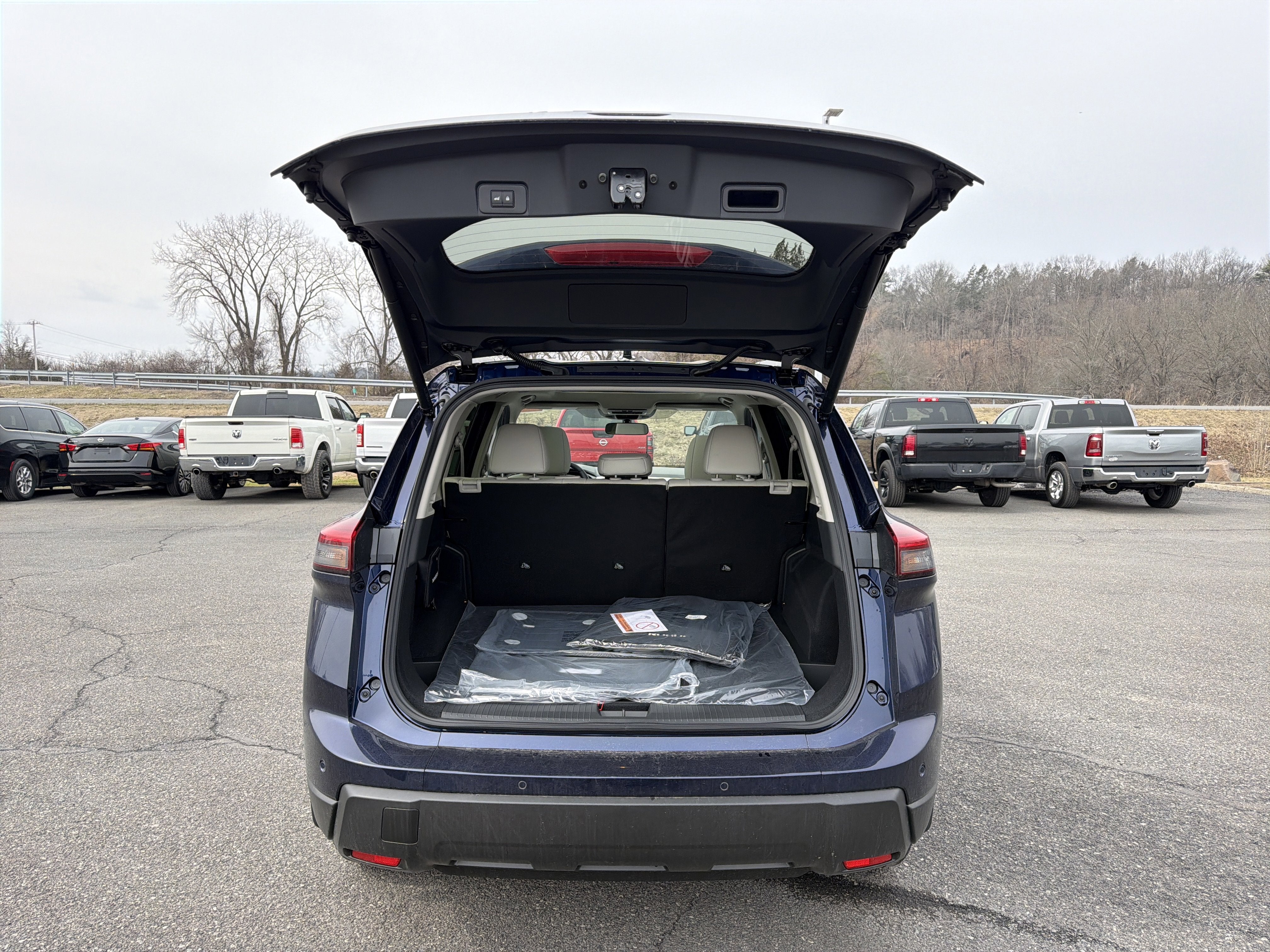 2026 Nissan Rogue Dark Armor