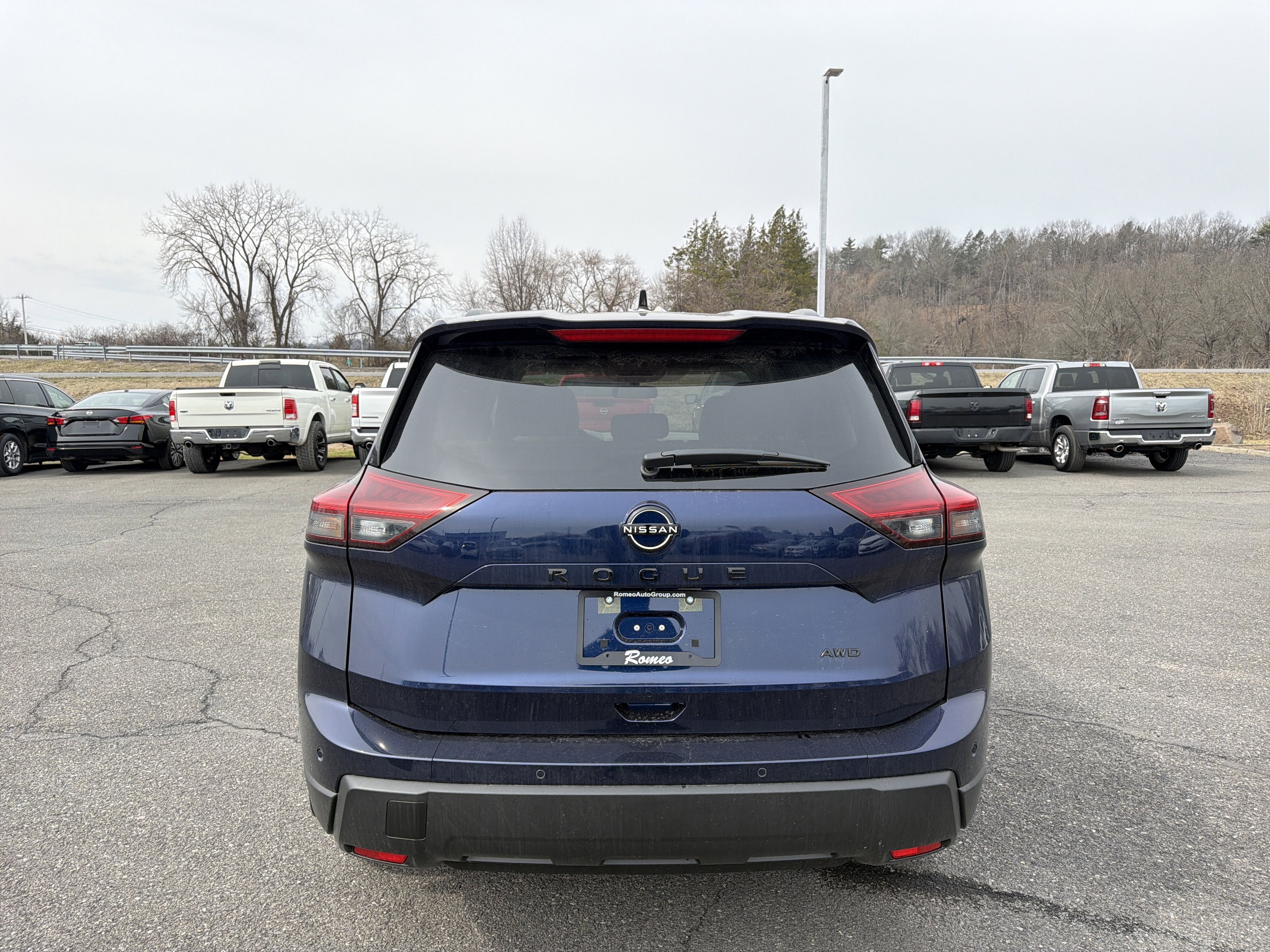2026 Nissan Rogue Dark Armor