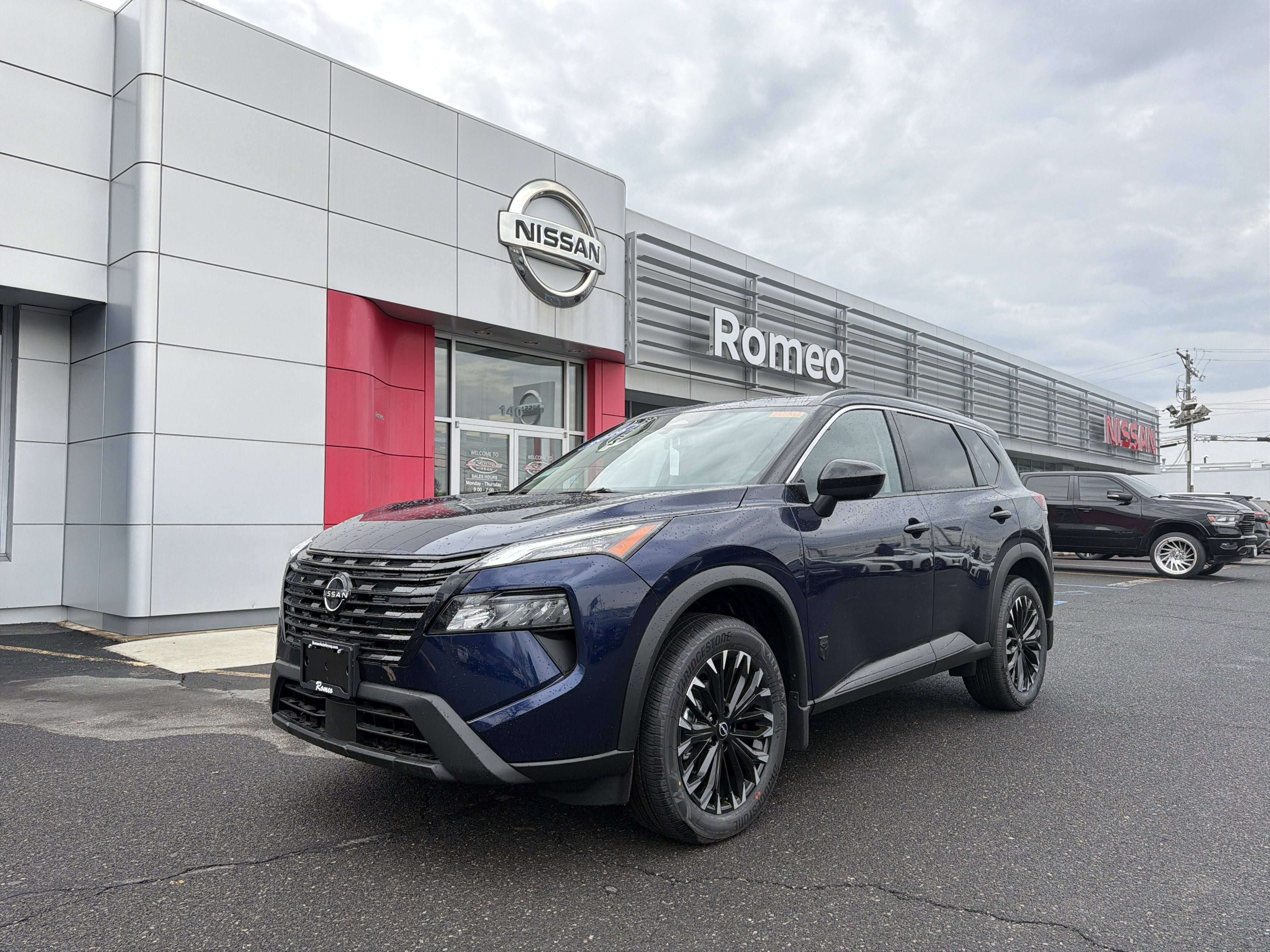 2026 Nissan Rogue Dark Armor