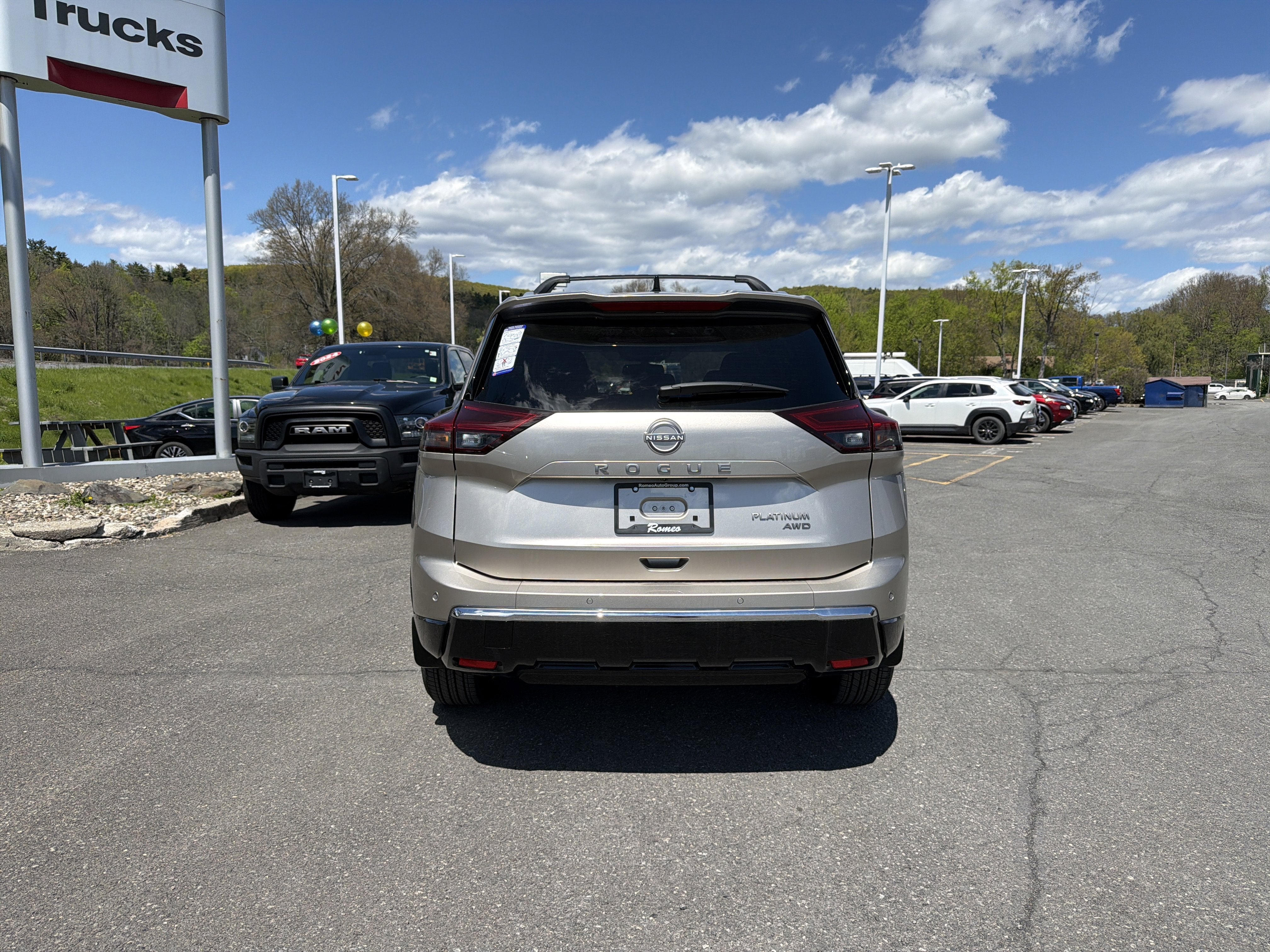2026 Nissan Rogue Platinum