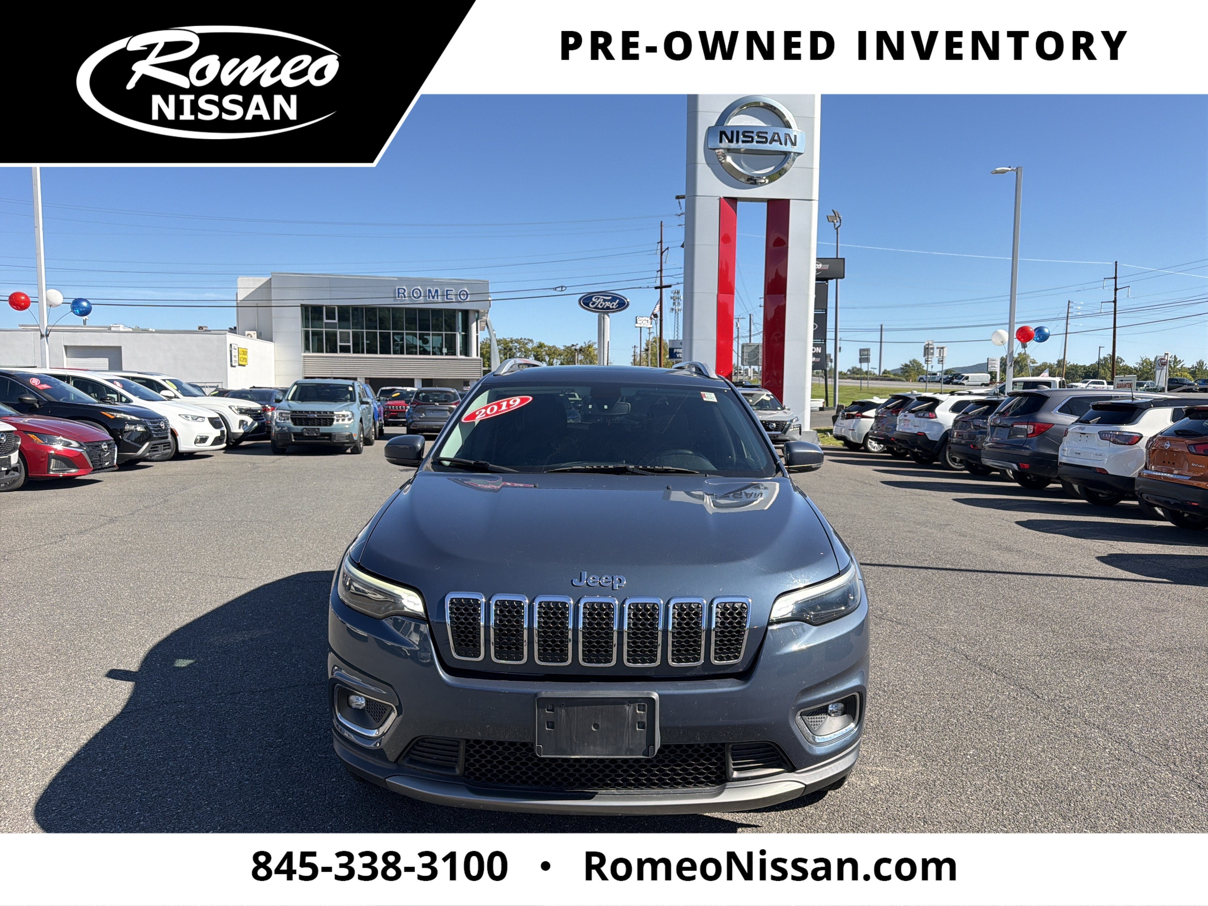 Used 2019 Jeep Cherokee Limited with VIN 1C4PJMDX0KD389776 for sale in Kingston, NY
