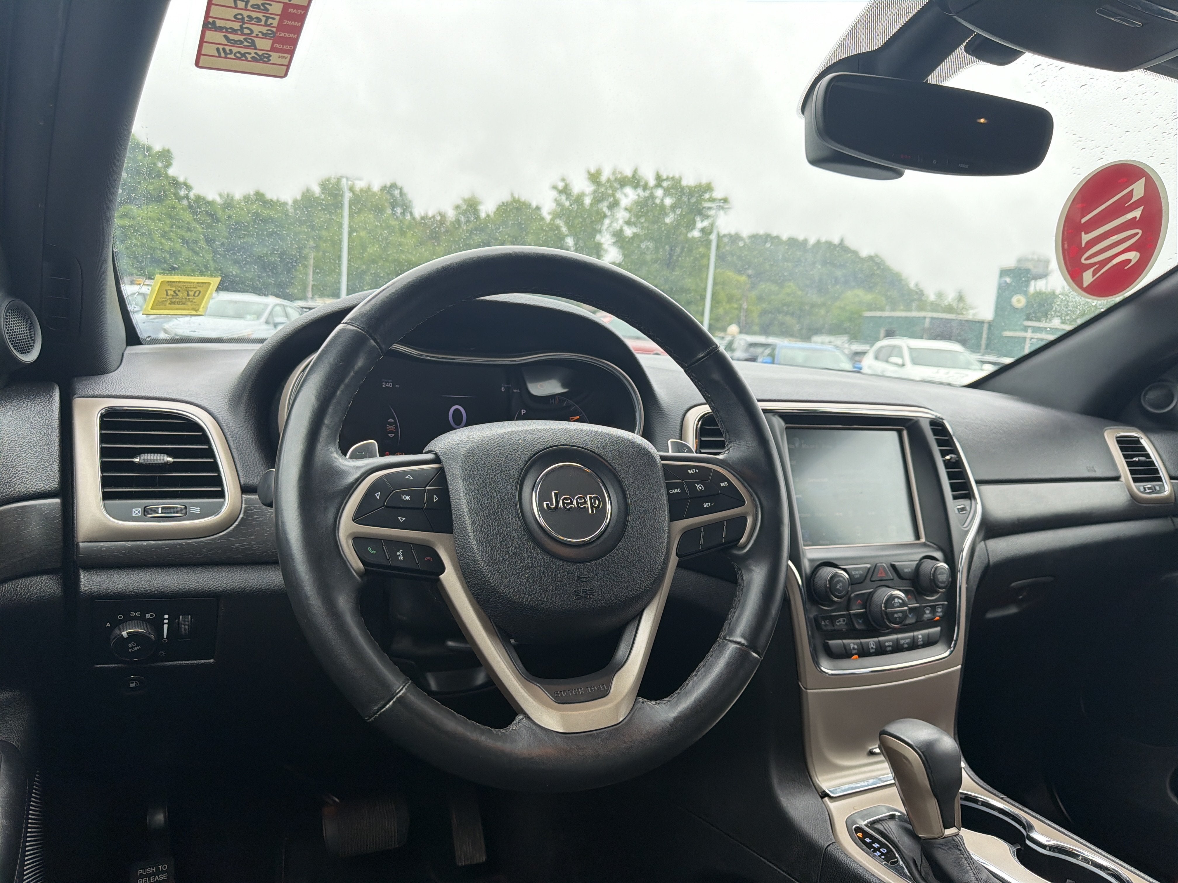 2017 Jeep Grand Cherokee Laredo