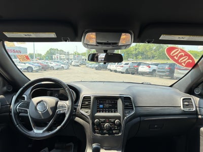 2020 Jeep Grand Cherokee Laredo E