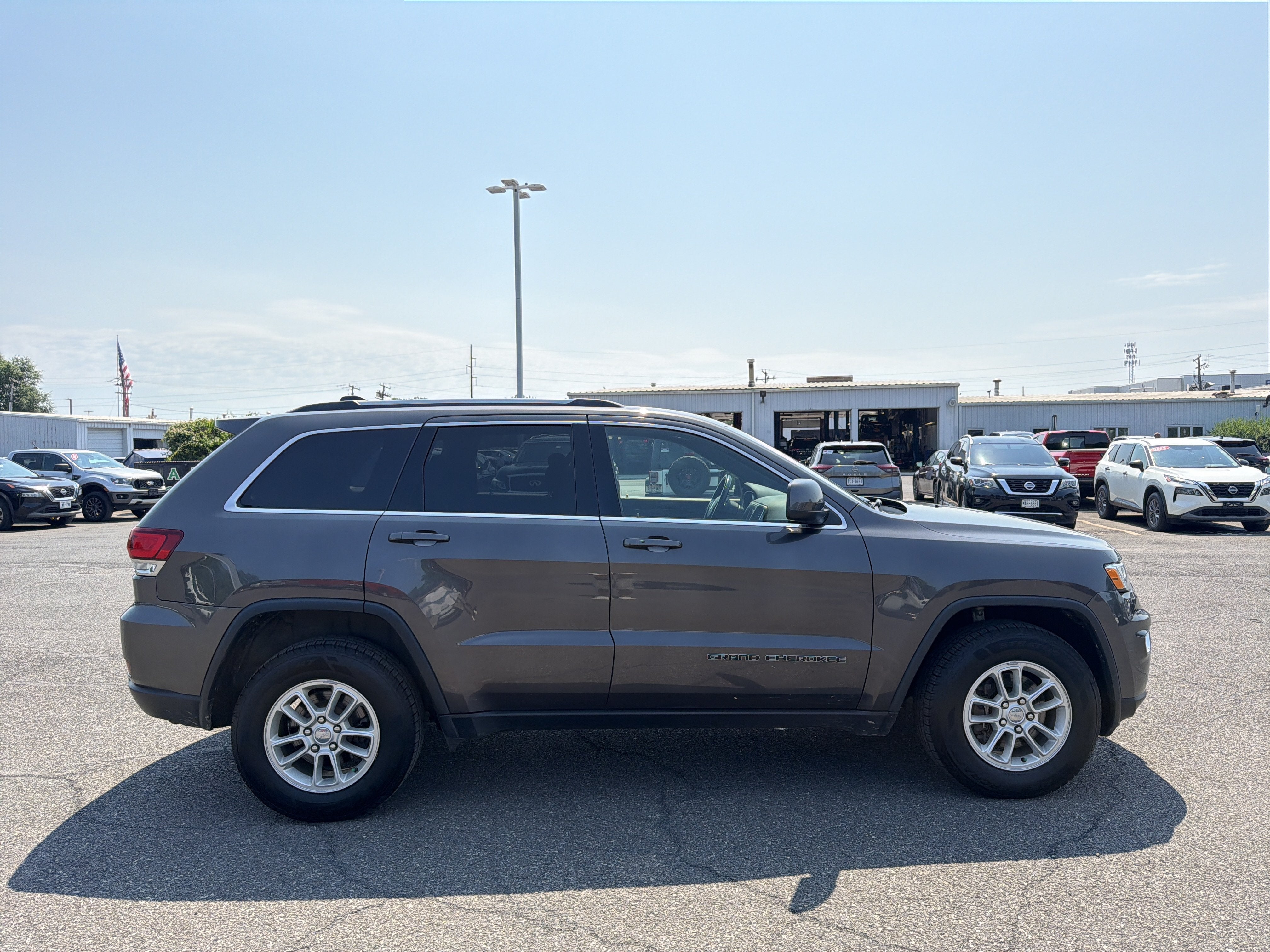 2020 Jeep Grand Cherokee Laredo E