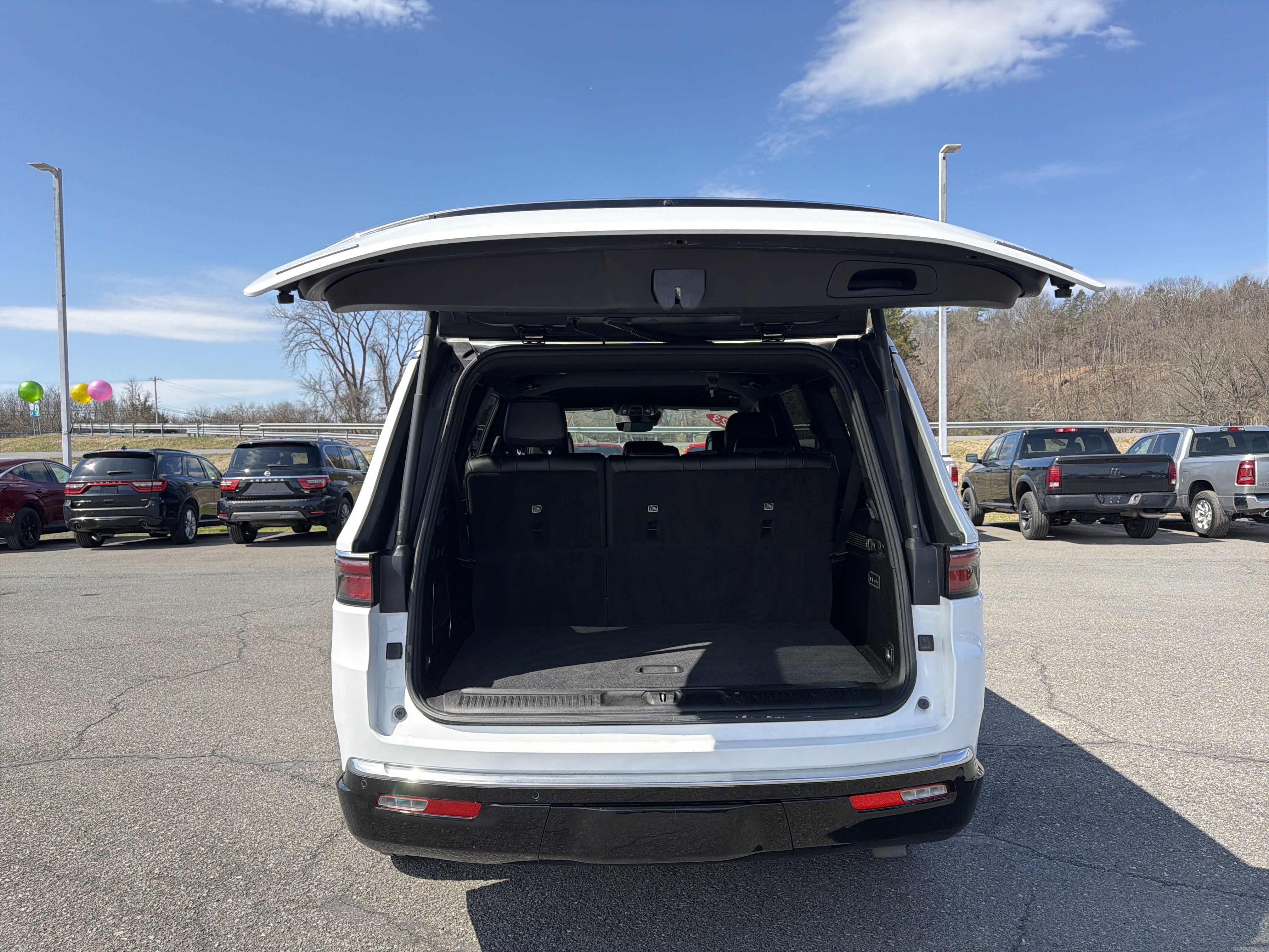 2023 Jeep Wagoneer Series III