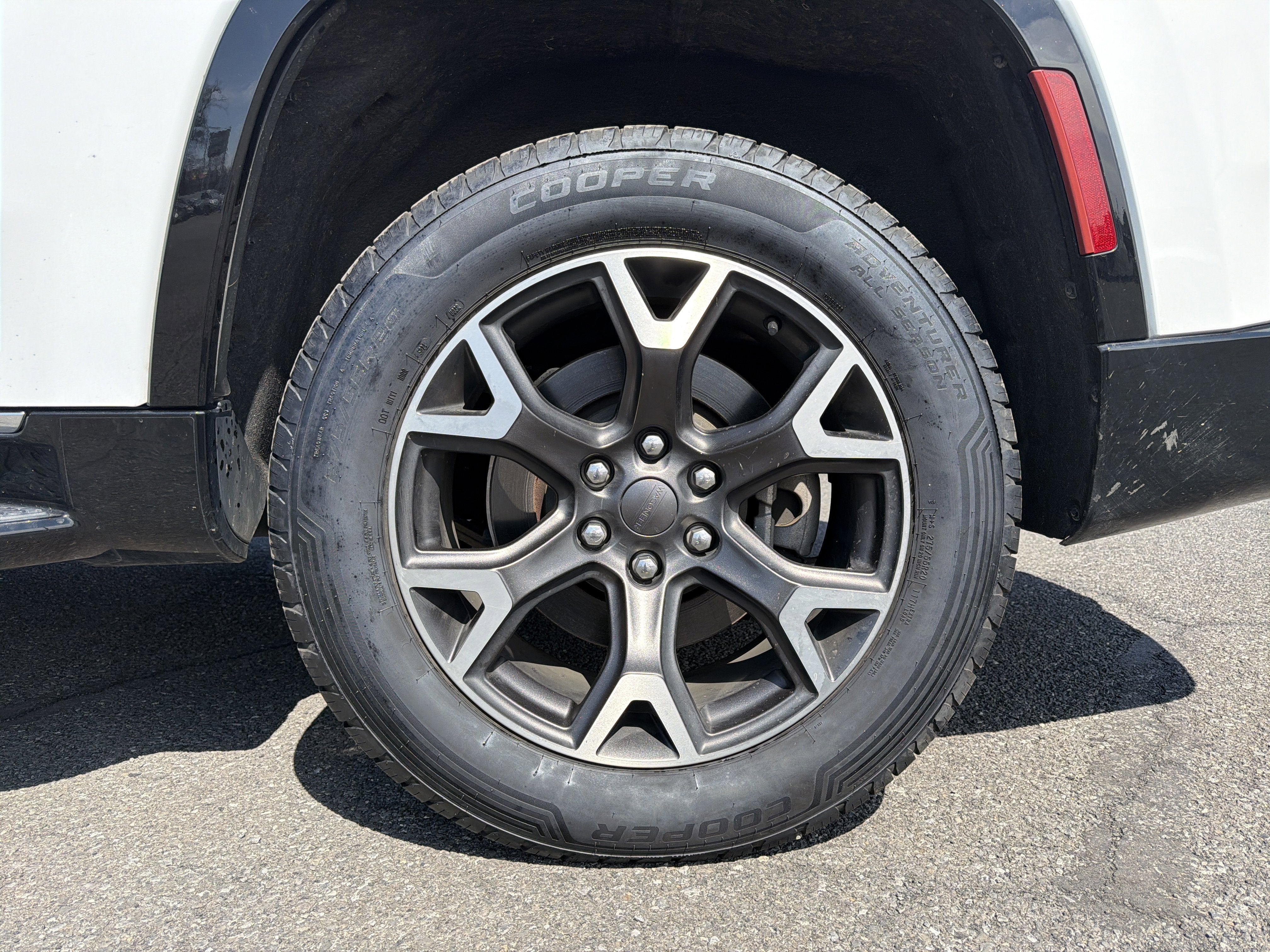 2023 Jeep Wagoneer Series III