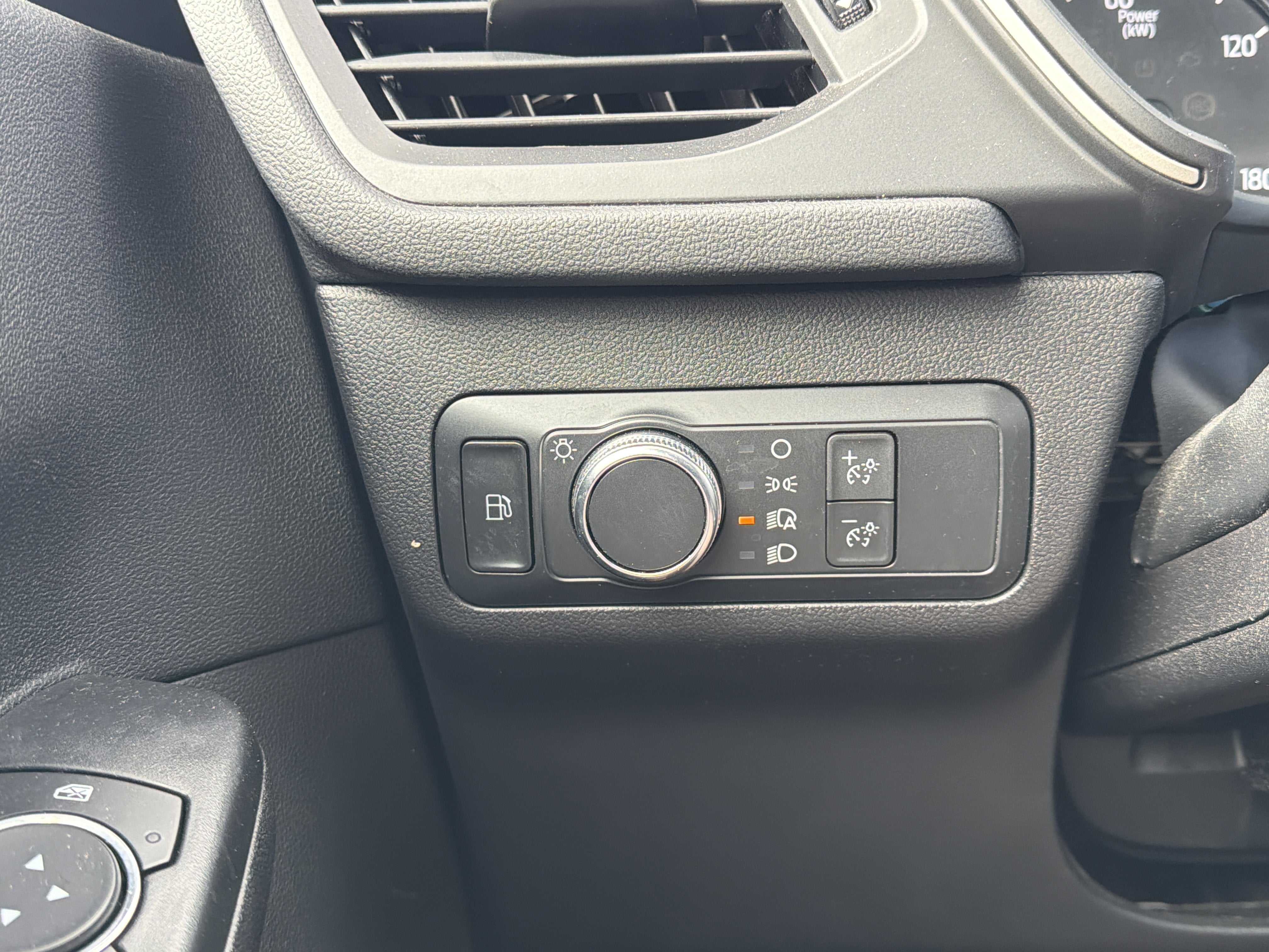 2022 Ford Escape Hybrid SE