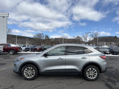 2022 Ford Escape Hybrid SE