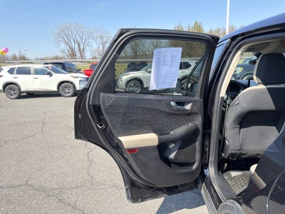2020 Ford Escape SE