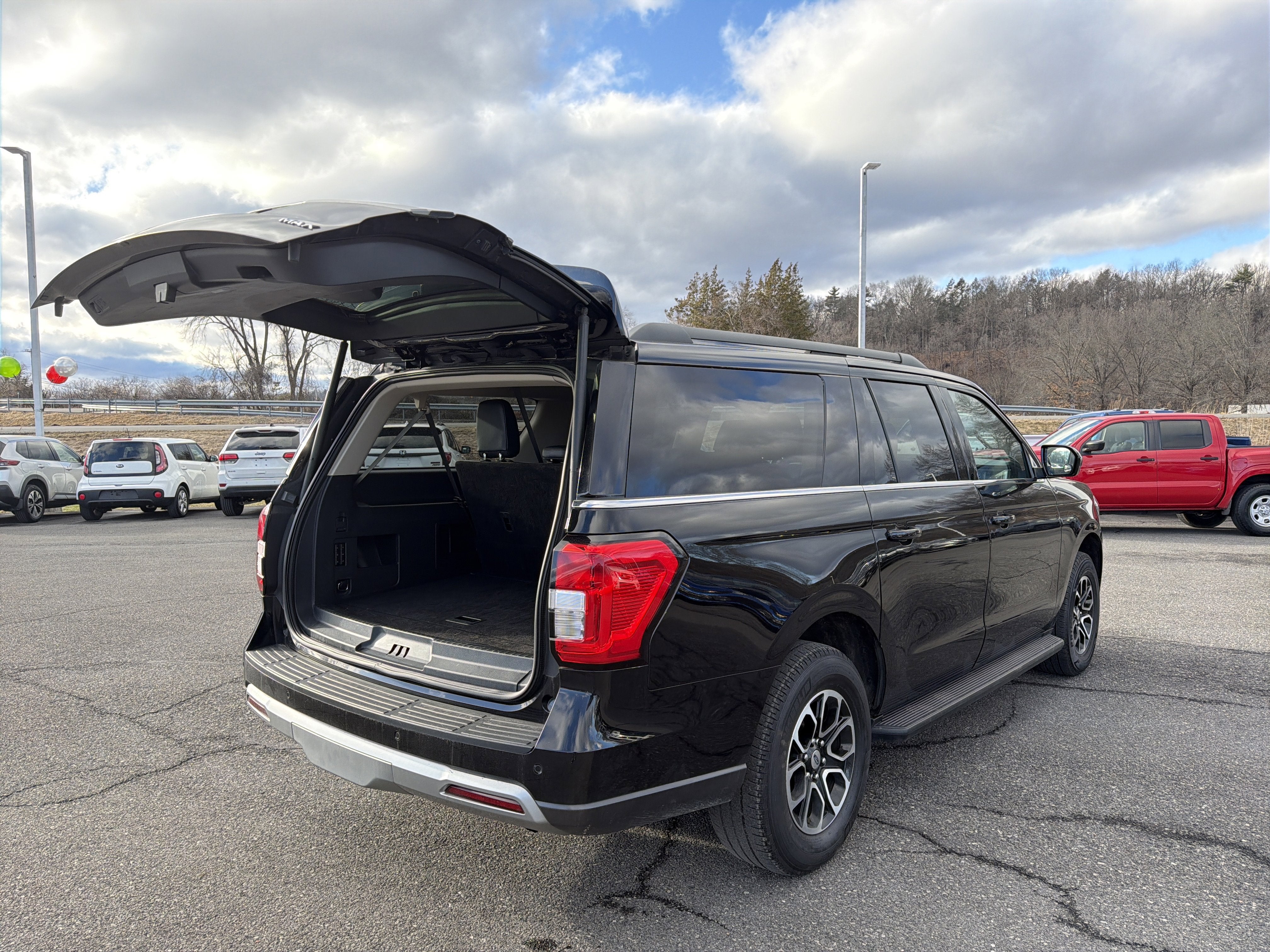 2024 Ford Expedition Max XLT