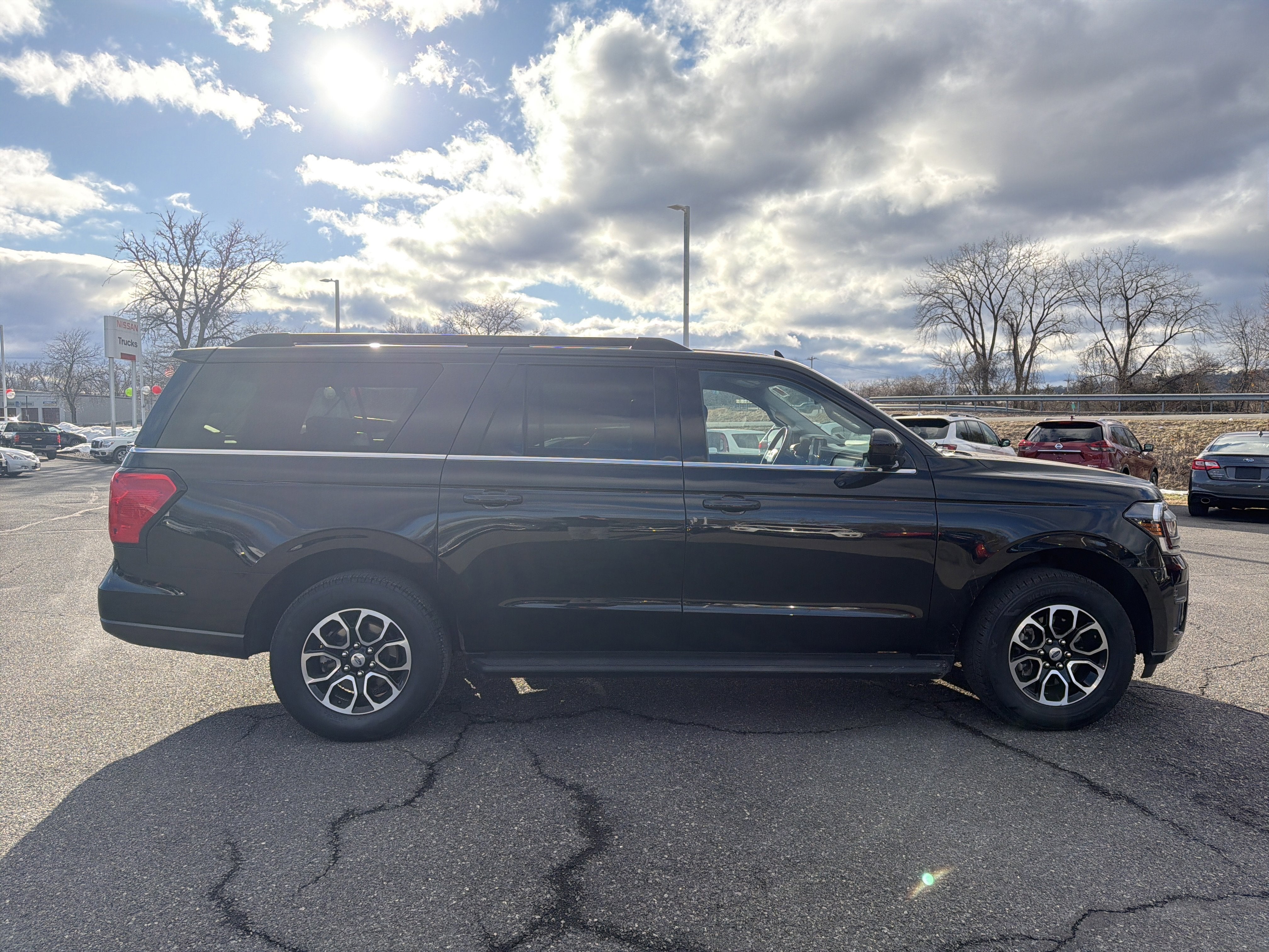 2024 Ford Expedition Max XLT