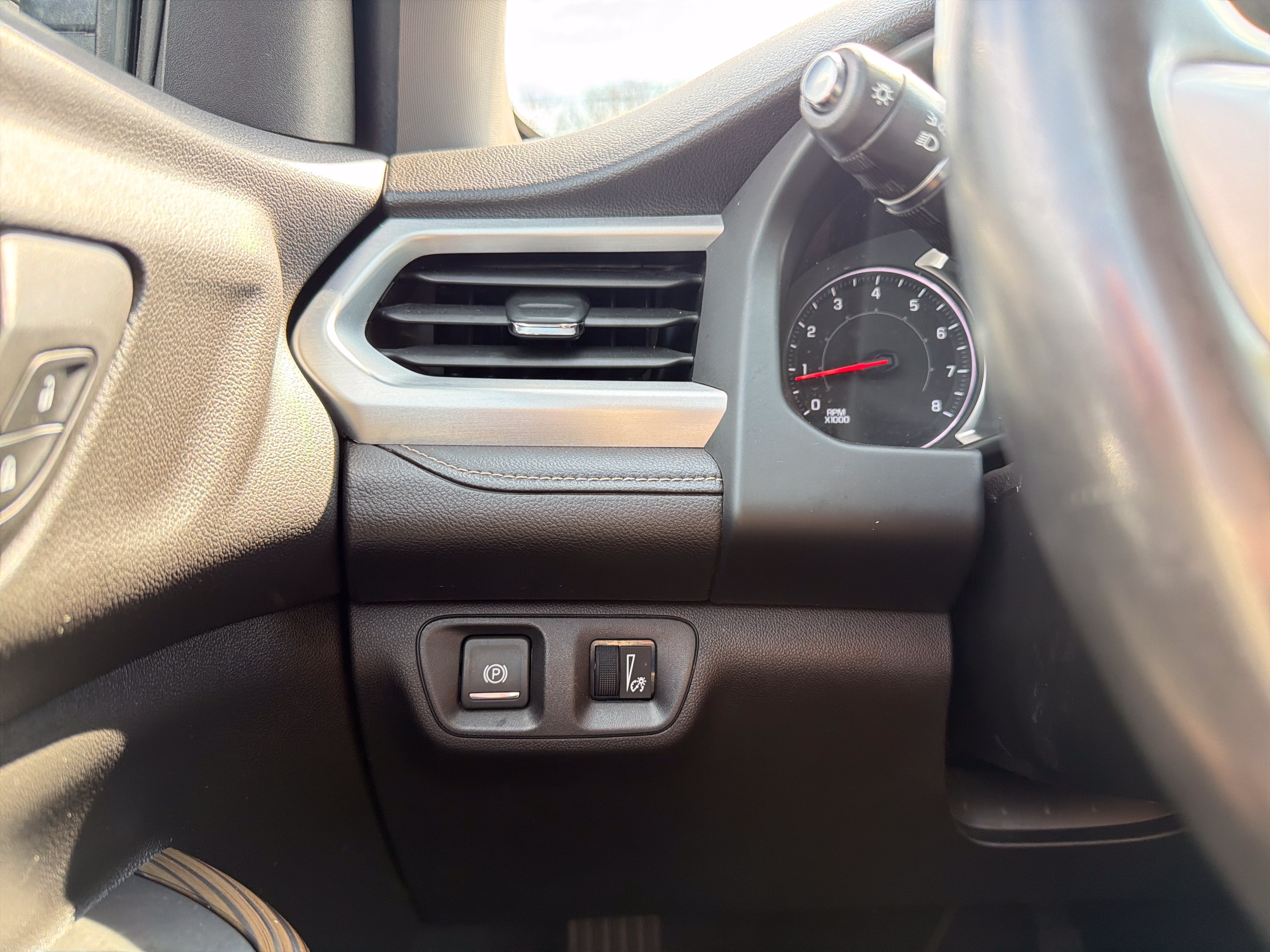 2019 GMC Acadia SLE-2
