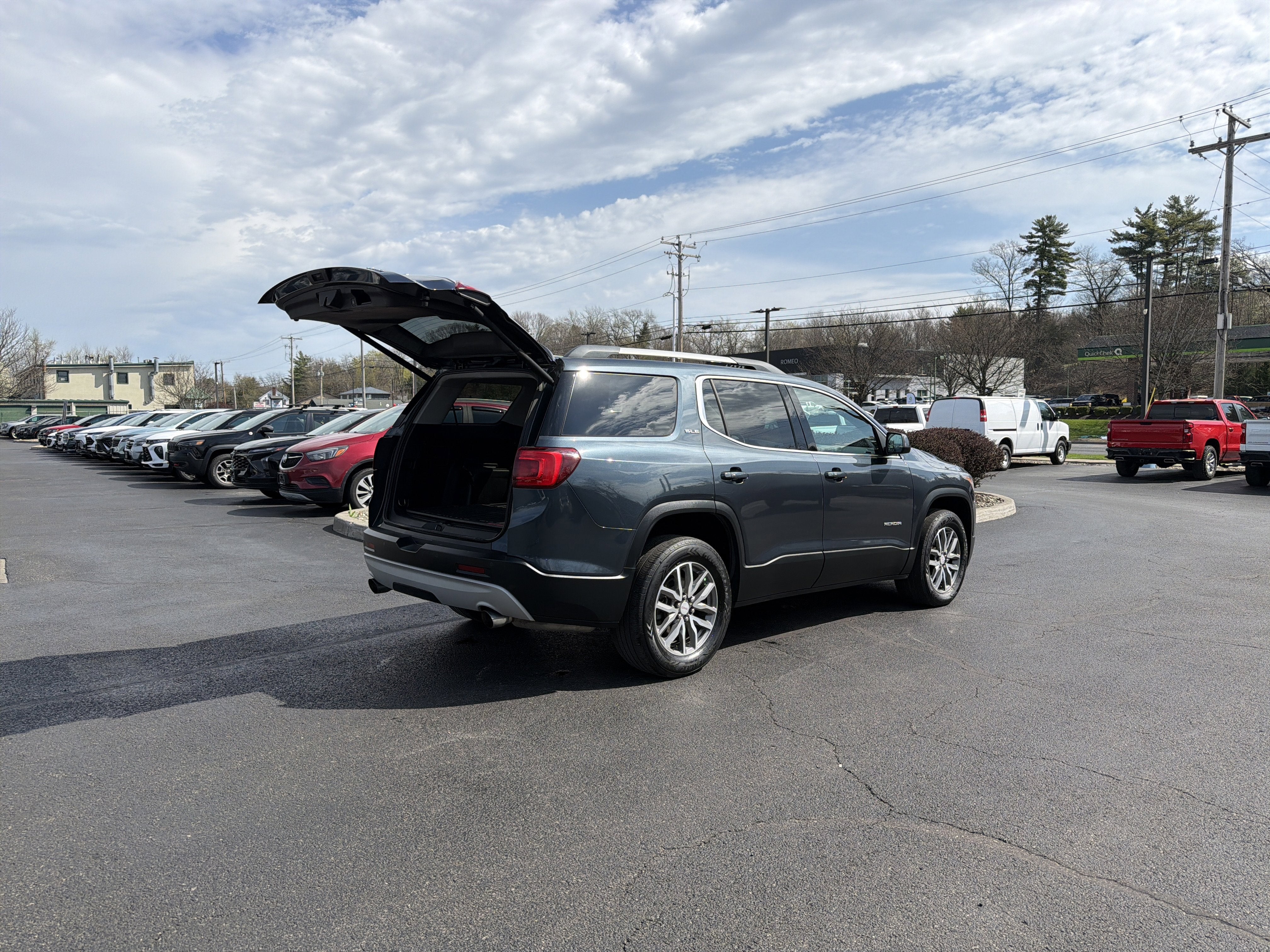 2019 GMC Acadia SLE-2