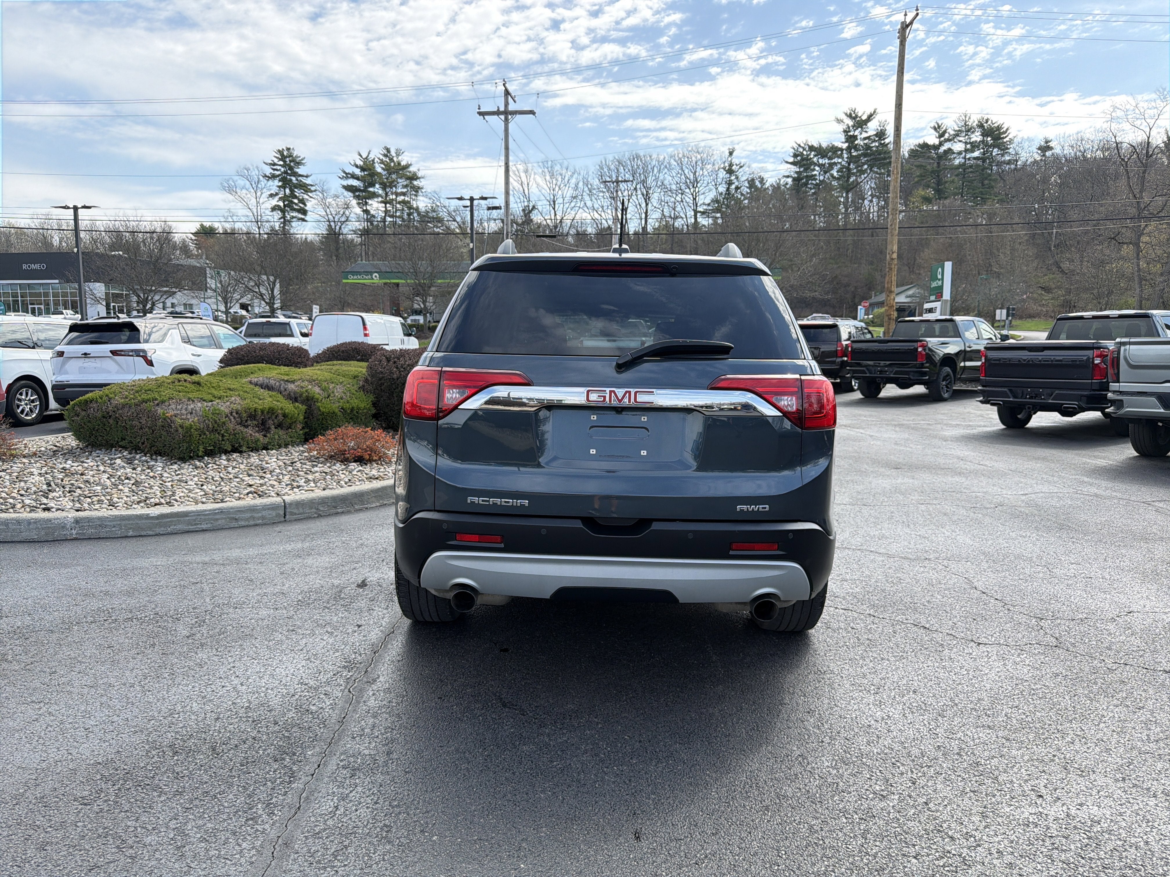 2019 GMC Acadia SLE-2