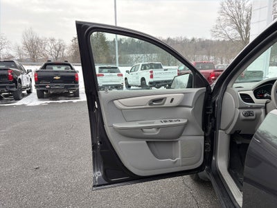 2017 Chevrolet Traverse LS