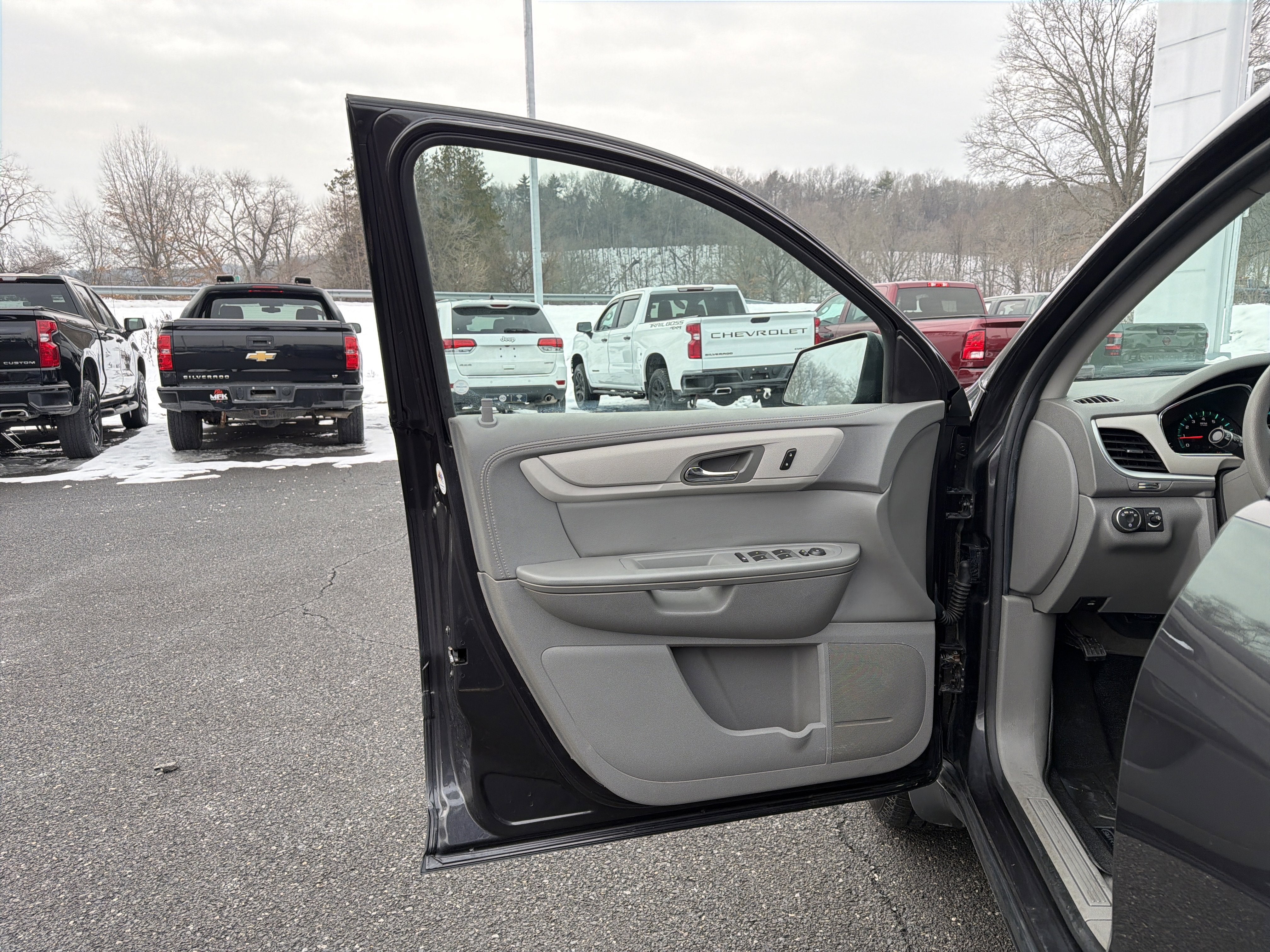 2017 Chevrolet Traverse LS