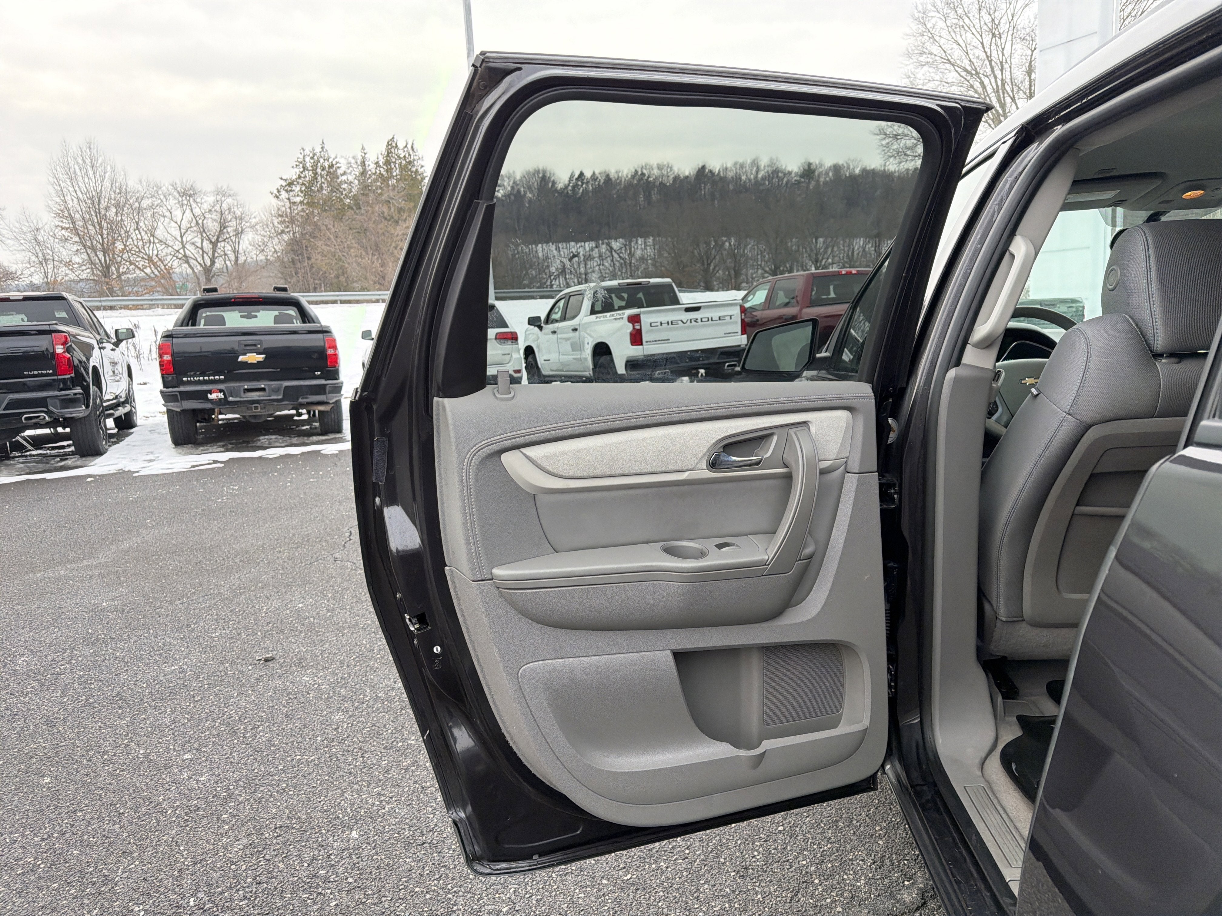 2017 Chevrolet Traverse LS