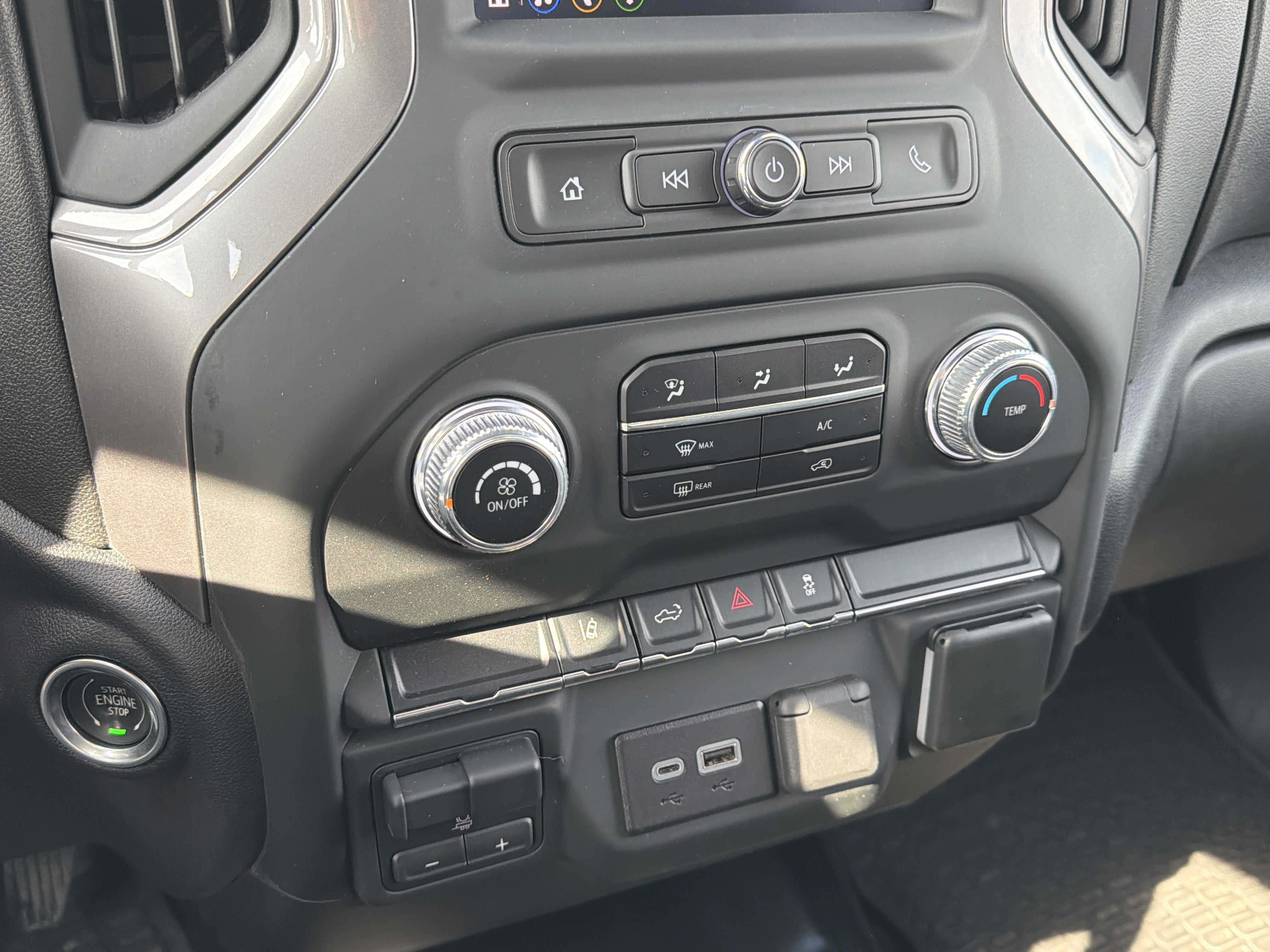 2024 GMC Sierra 2500HD Pro