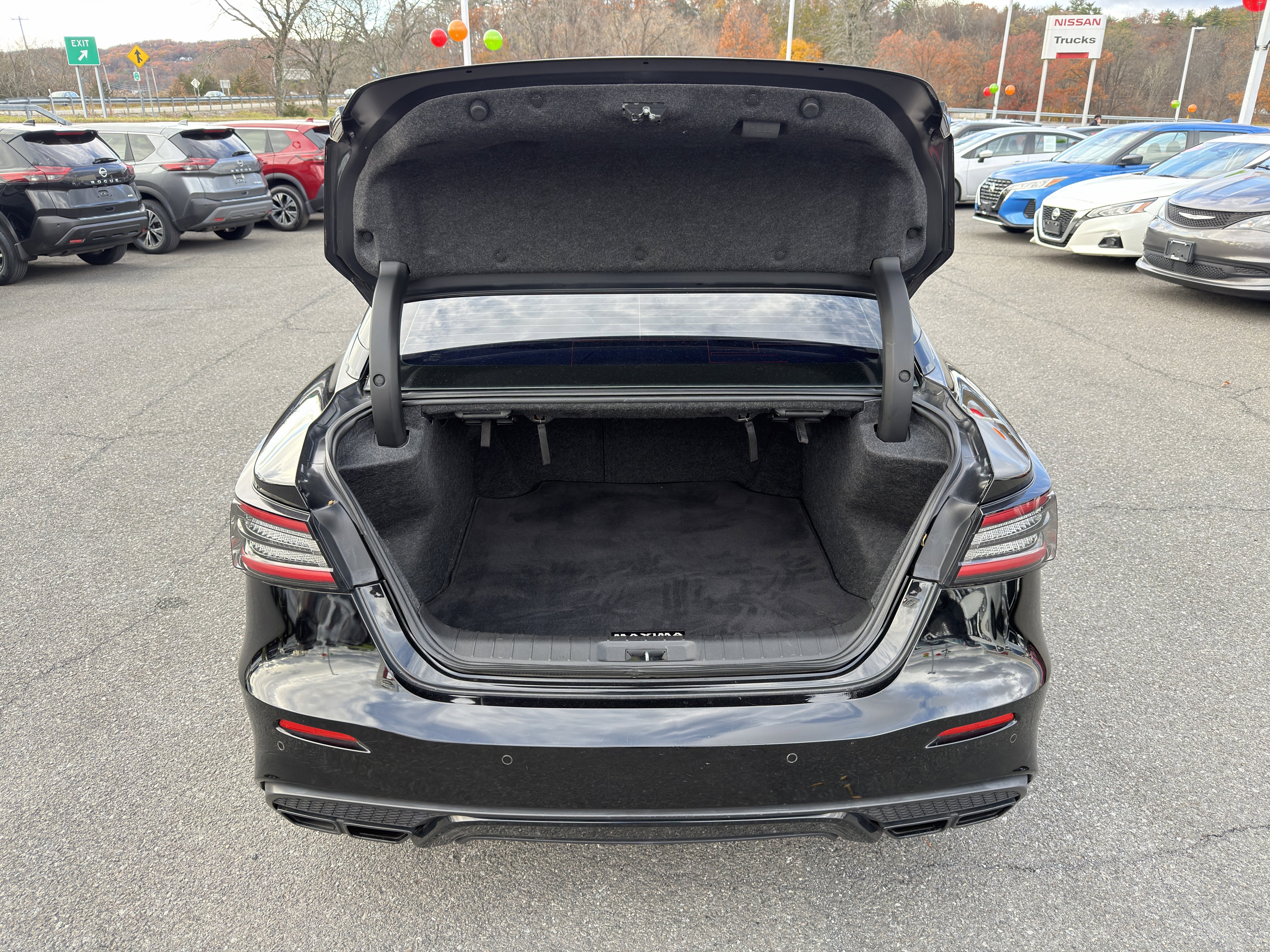 2019 Nissan Maxima SR