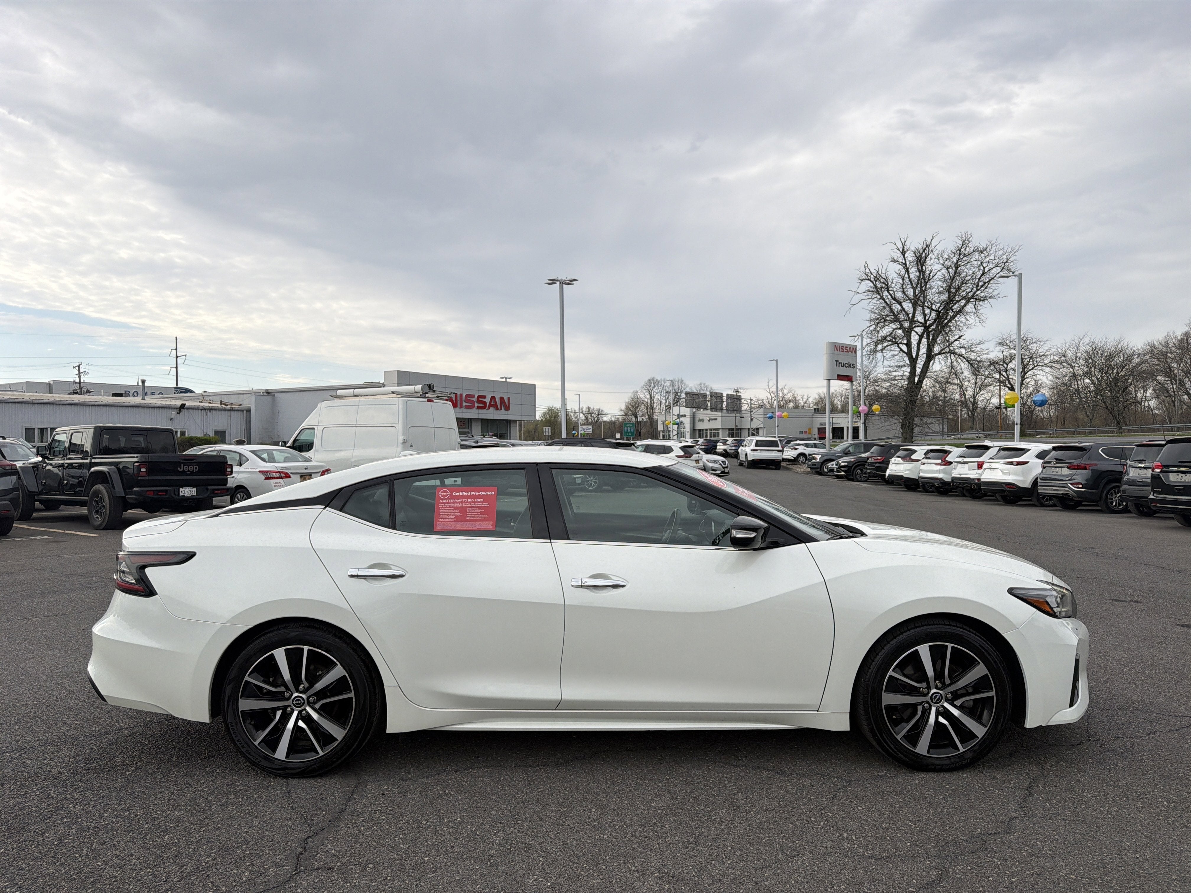2023 Nissan Maxima SV