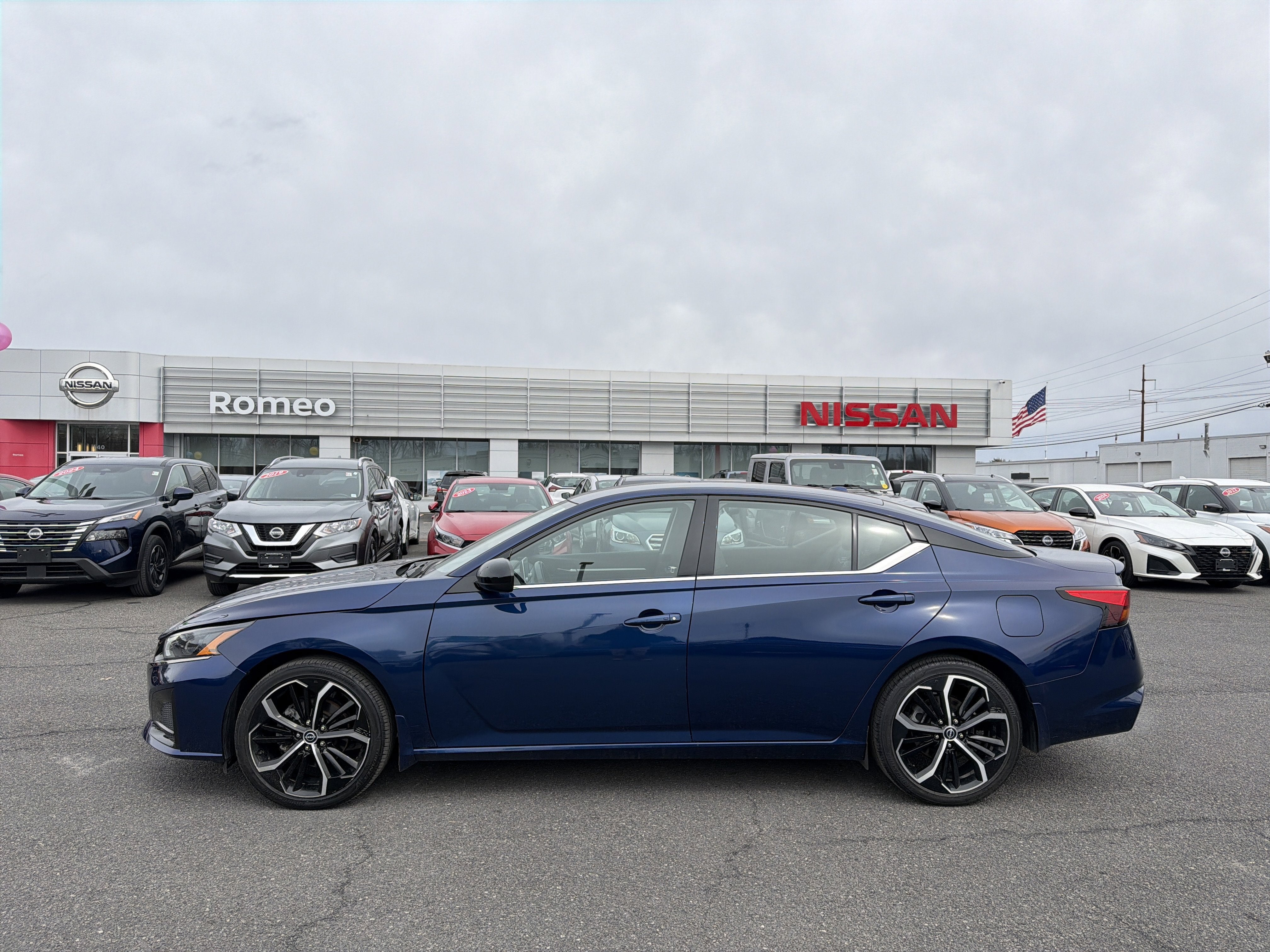 2023 Nissan Altima 2.5 SR